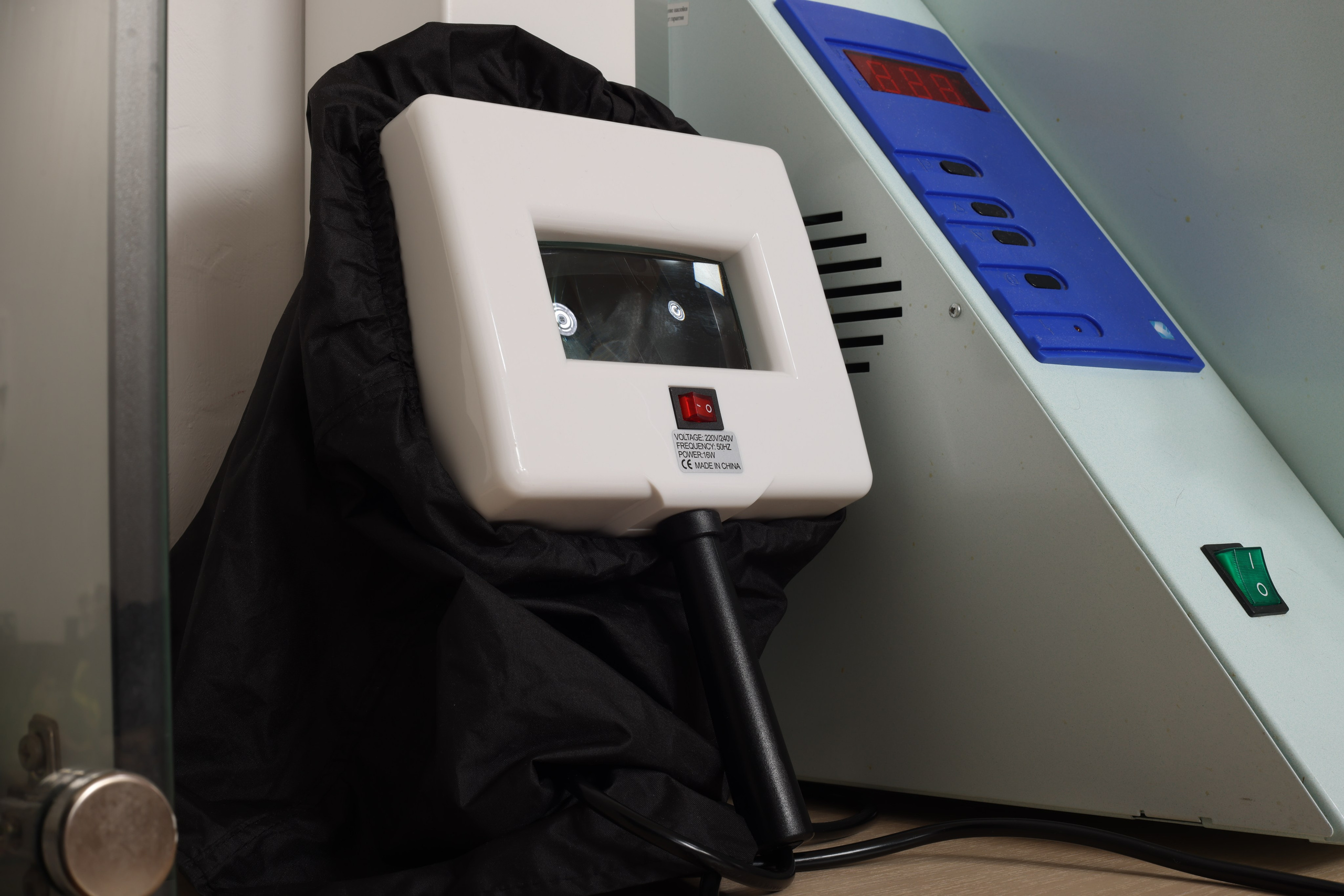 Saloon. Joseph Anton