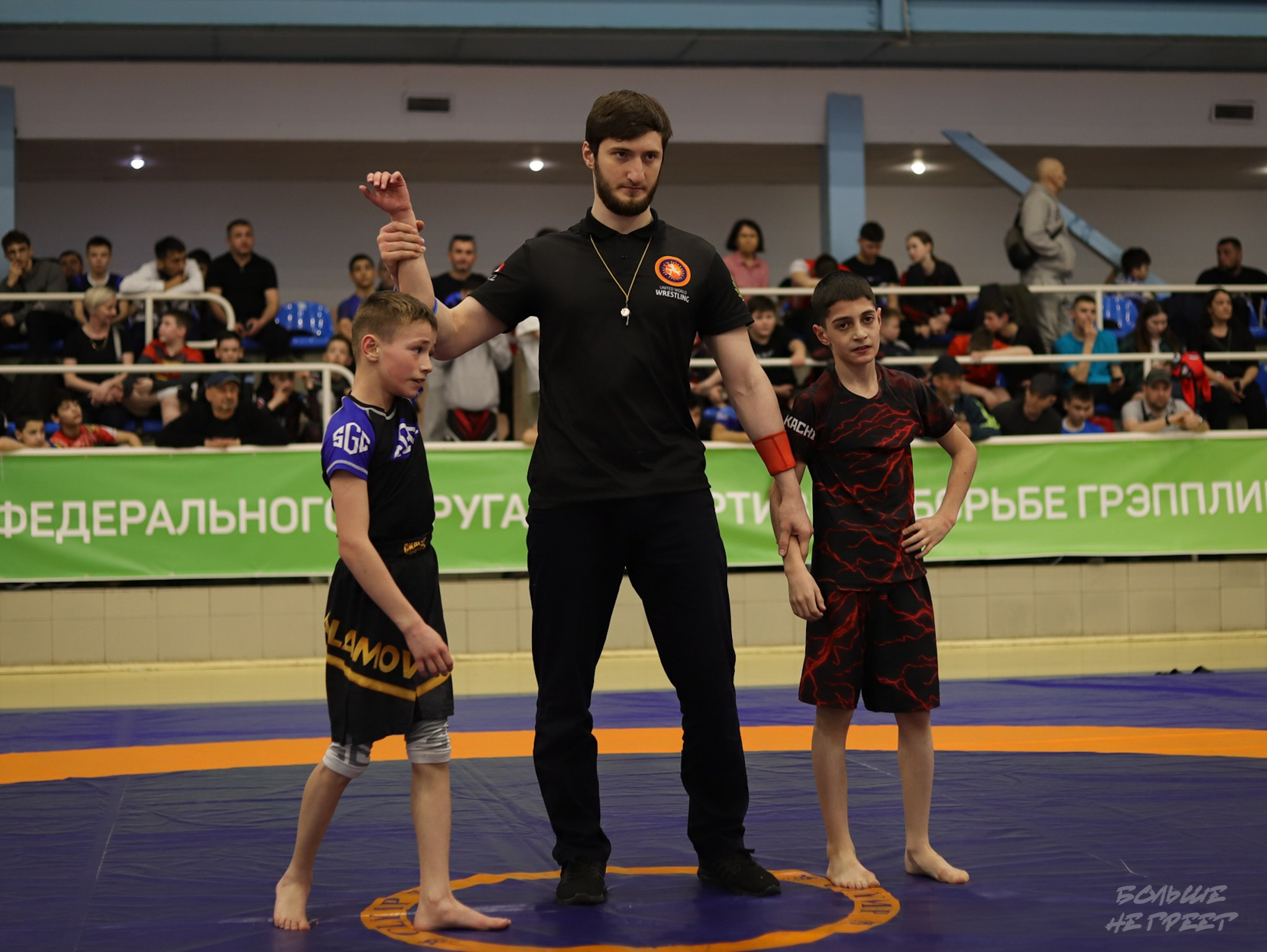 ПЕРВЕНСТВО УРФО ПО СПОРТИВНОЙ БОРЬБЕ ГРЭППЛИНГ И ГРЭППЛИНГ-ГИ. Больше не греет