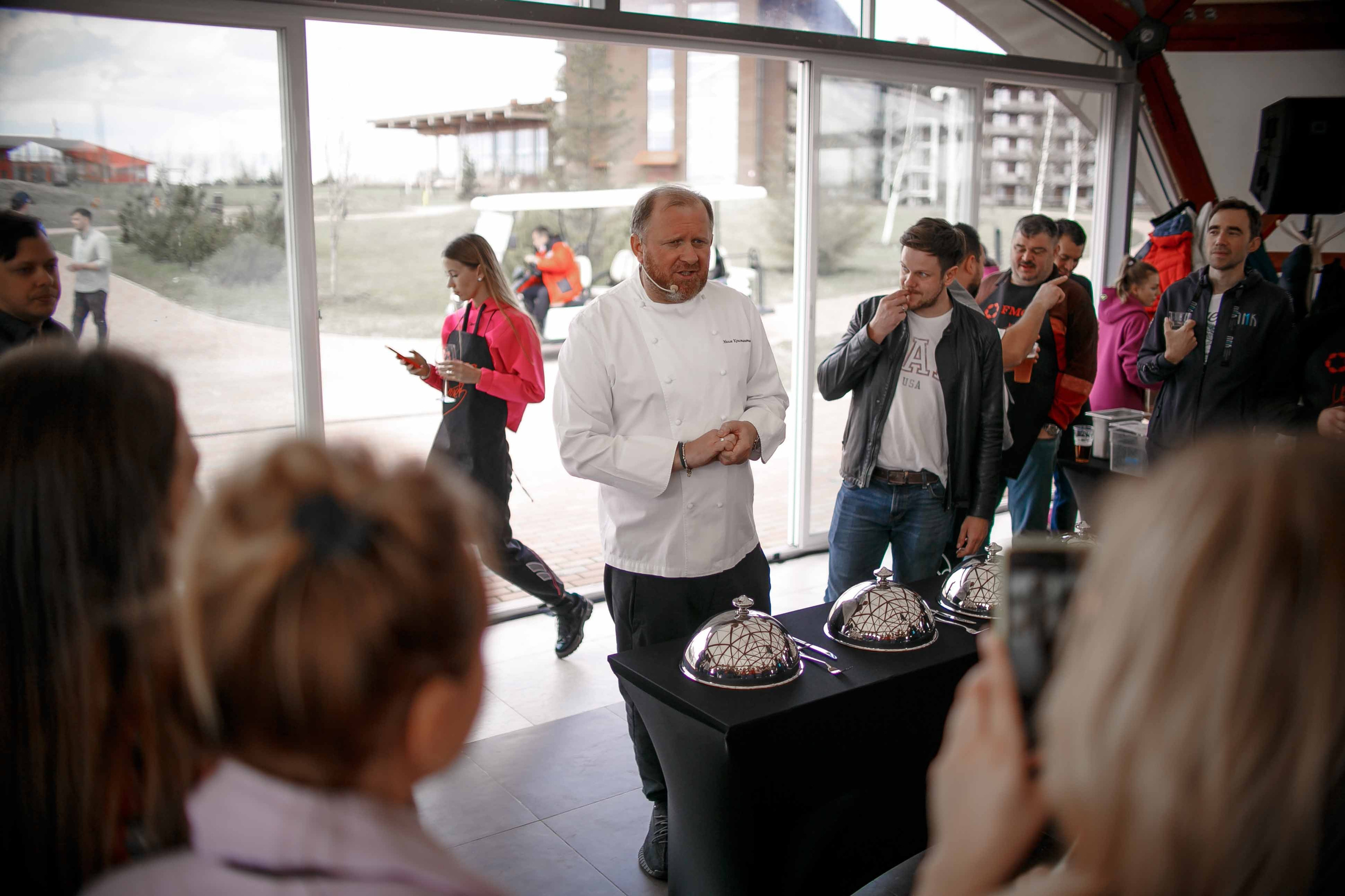 «Адская кухня» с Ивлевым. Ваш репортажный фотограф Артемий Антонов