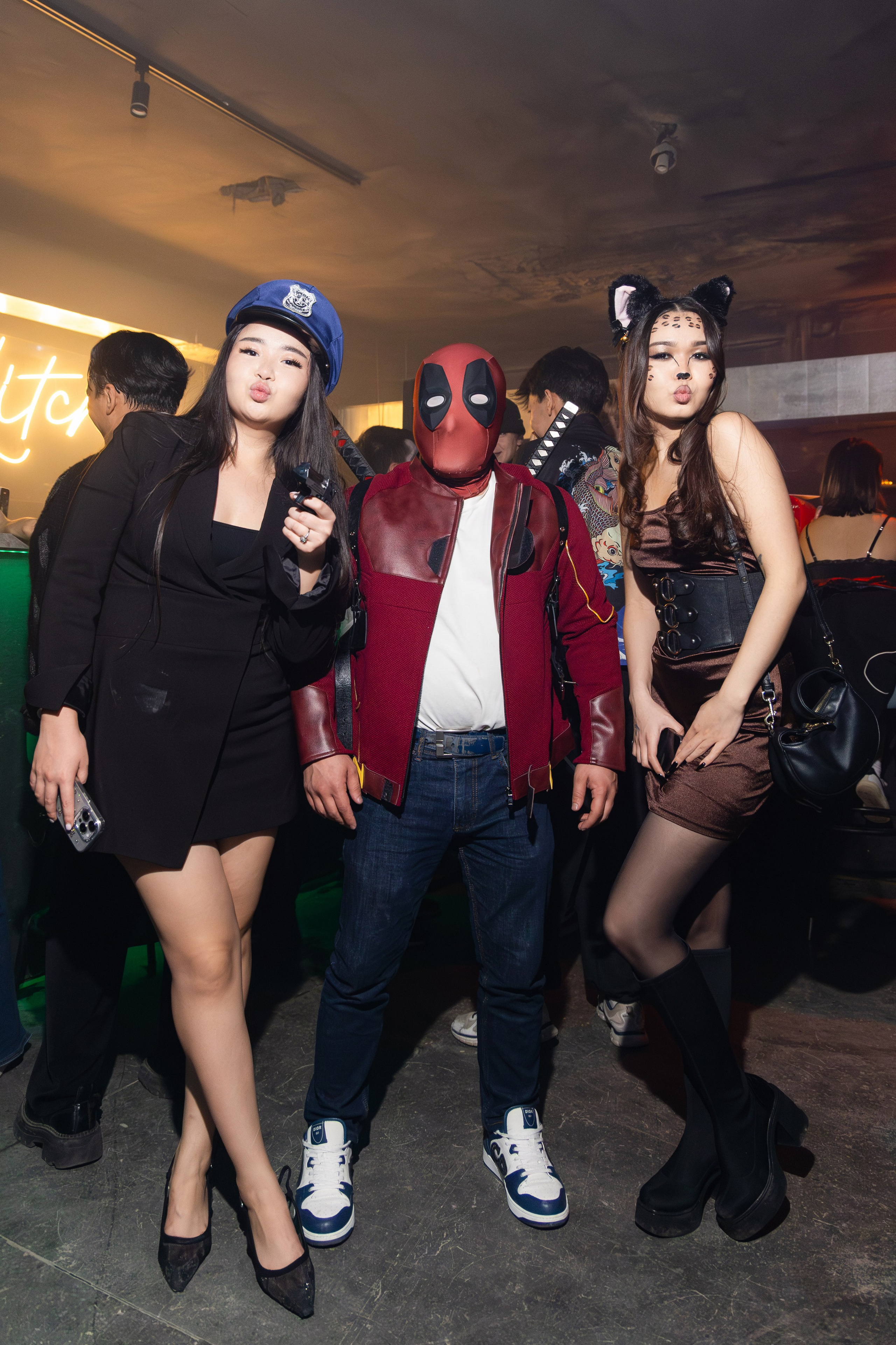 ВЫШКА WAVE — HALLOWEEN. Портретный фотограф в Алматы