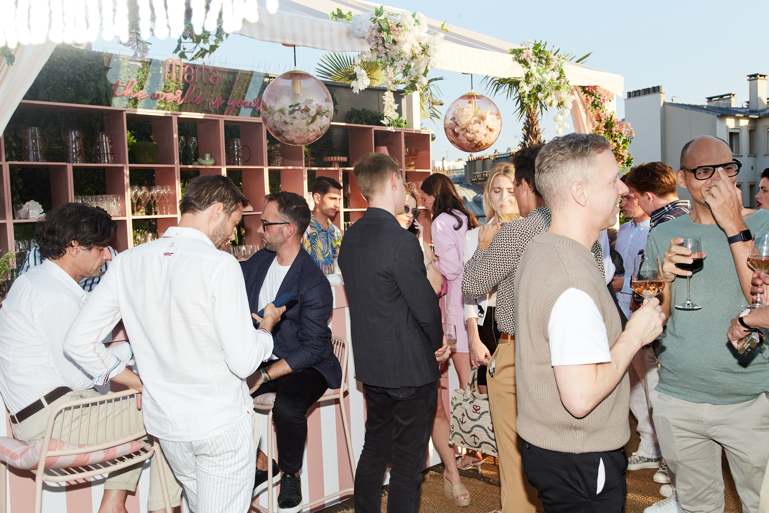 FEVER FRIENDS PARIS PARTY. Photographer Daria Ilkevich