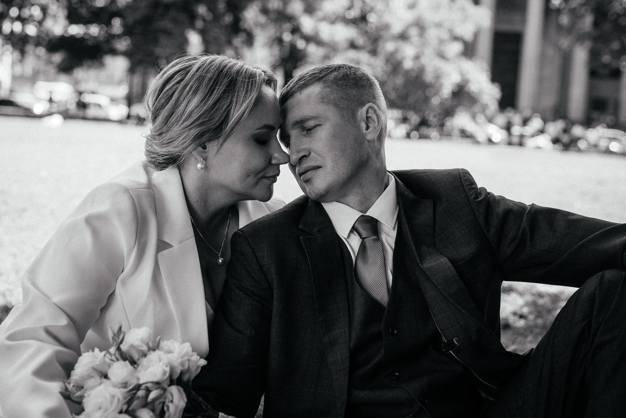 Свадебная фотосессия для двоих в СПб: ЗАГС, Исаакий, Петергоф