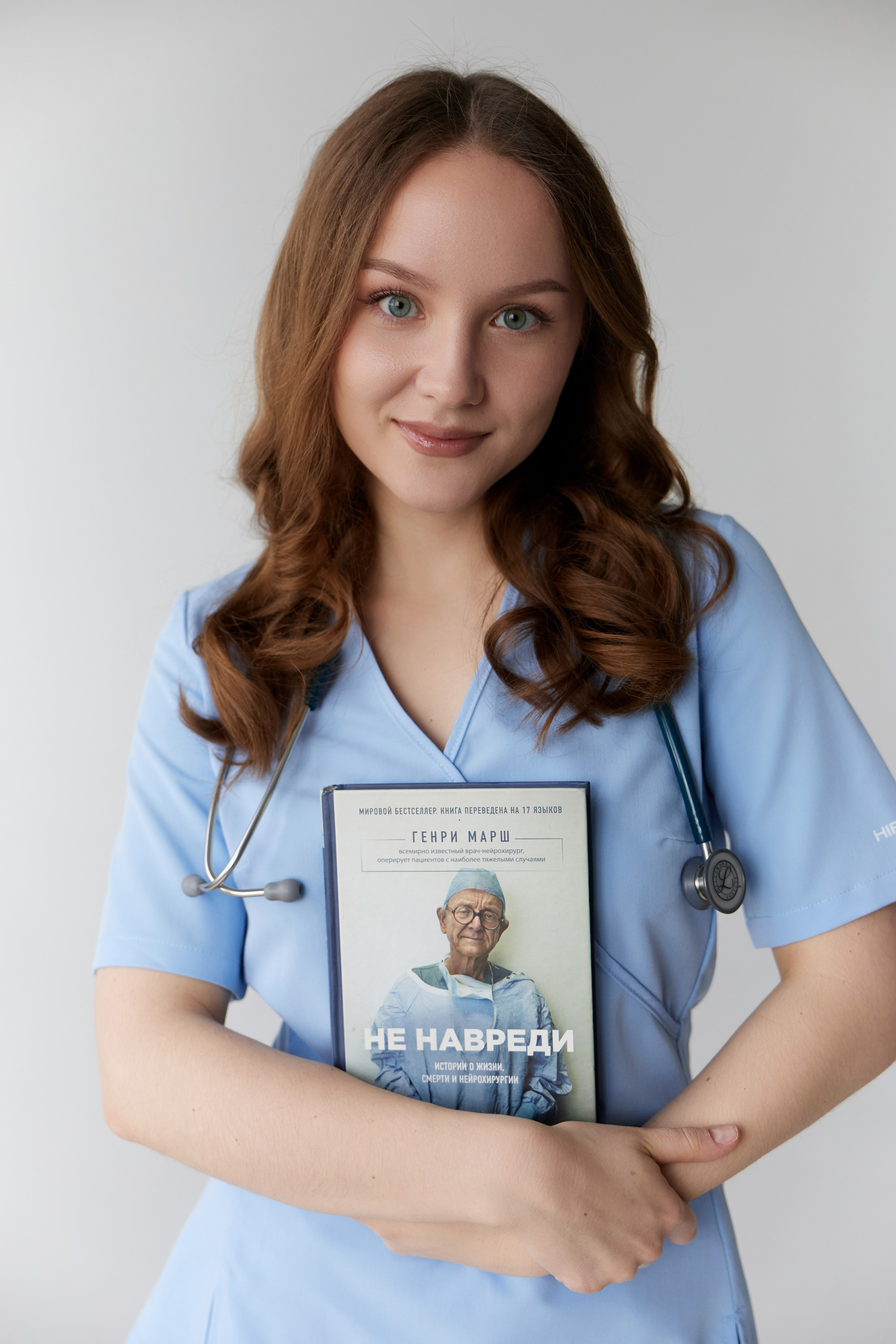 Студенты мед. университета на выпускной альбом 🩺🤍. Коммерческий и персональный фотограф в Москве Таиса Лужникова