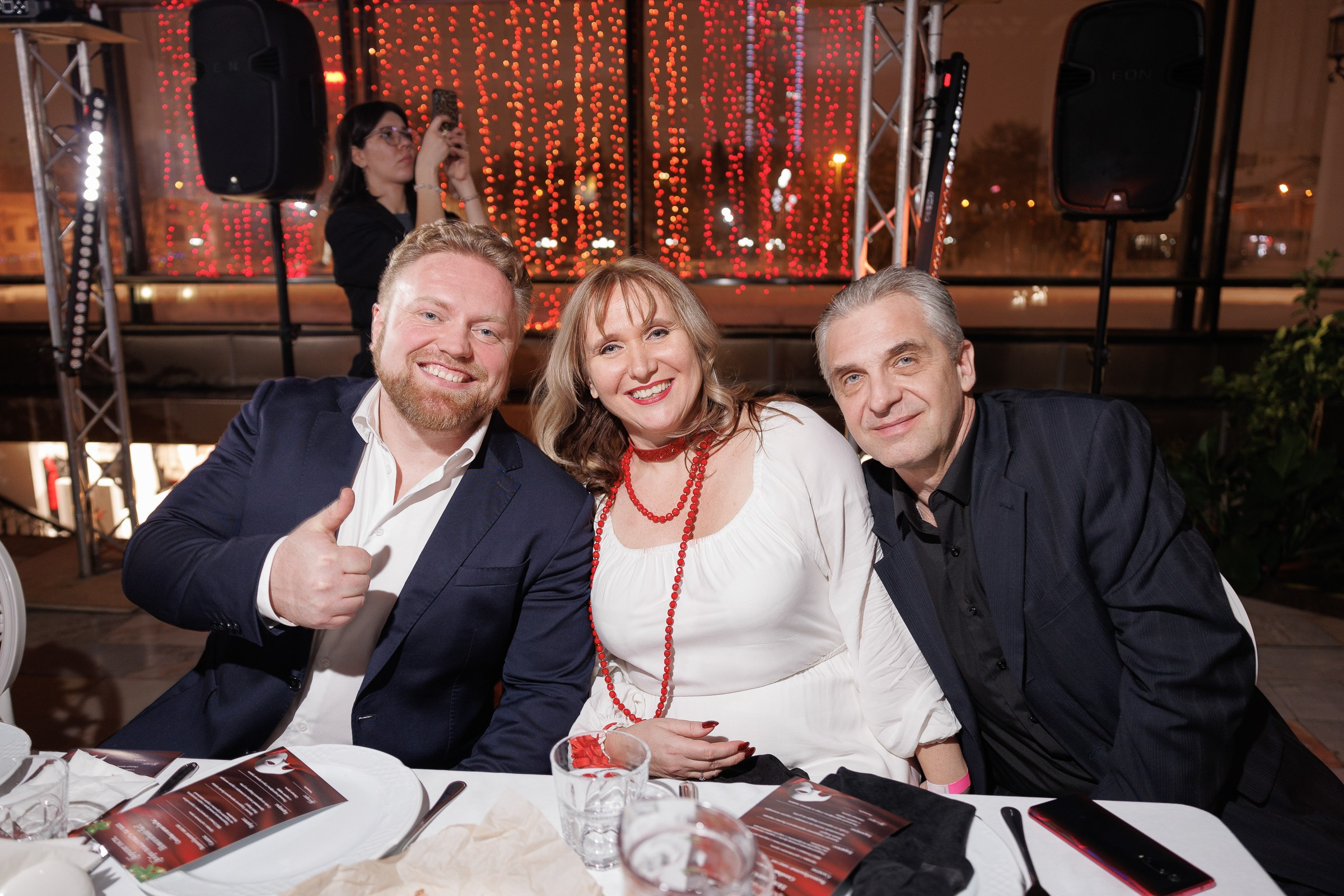 Фотограф на съемкку копоратива. Контент для бизнеса в Екатеринбурге Полдень Медиа