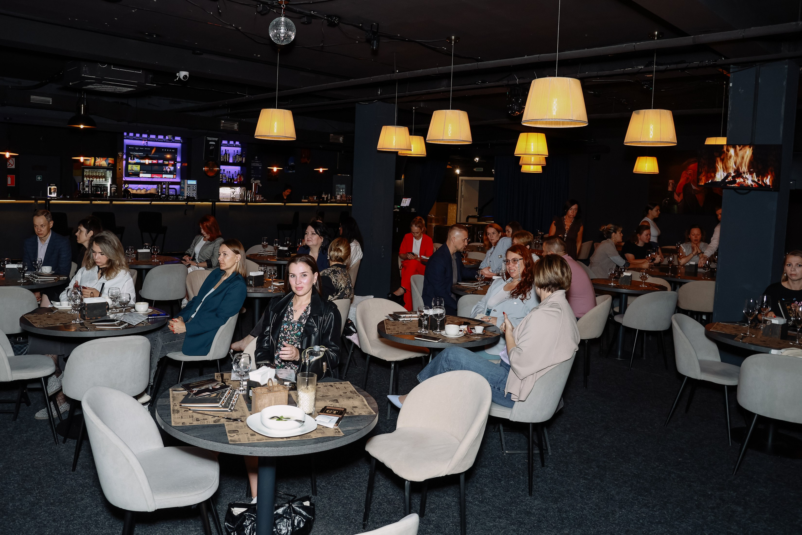 Красивый бизнес в Tomson. Фотограф Юлия Мальцева