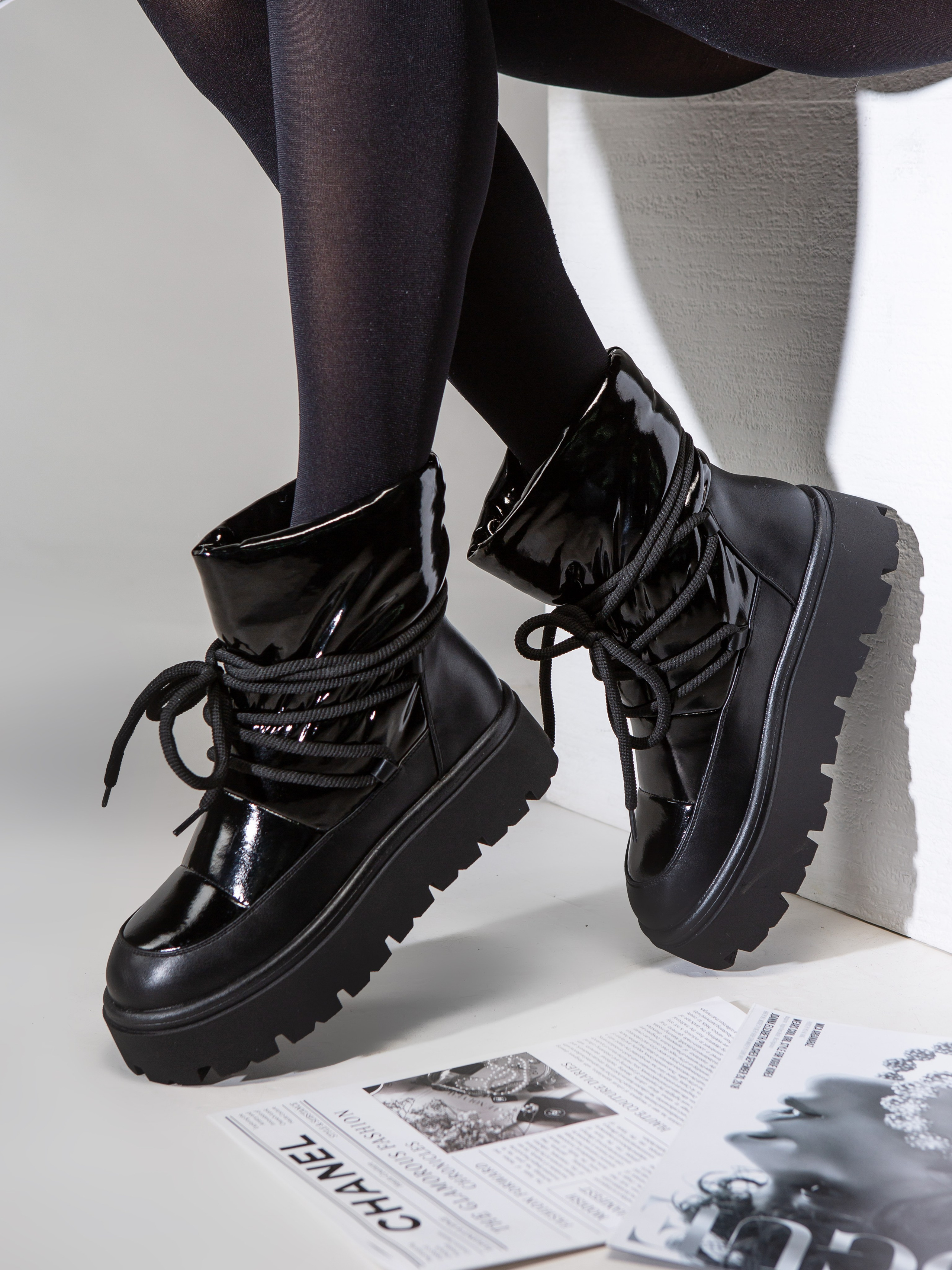 Обувь. Фотограф Мария Кольцова