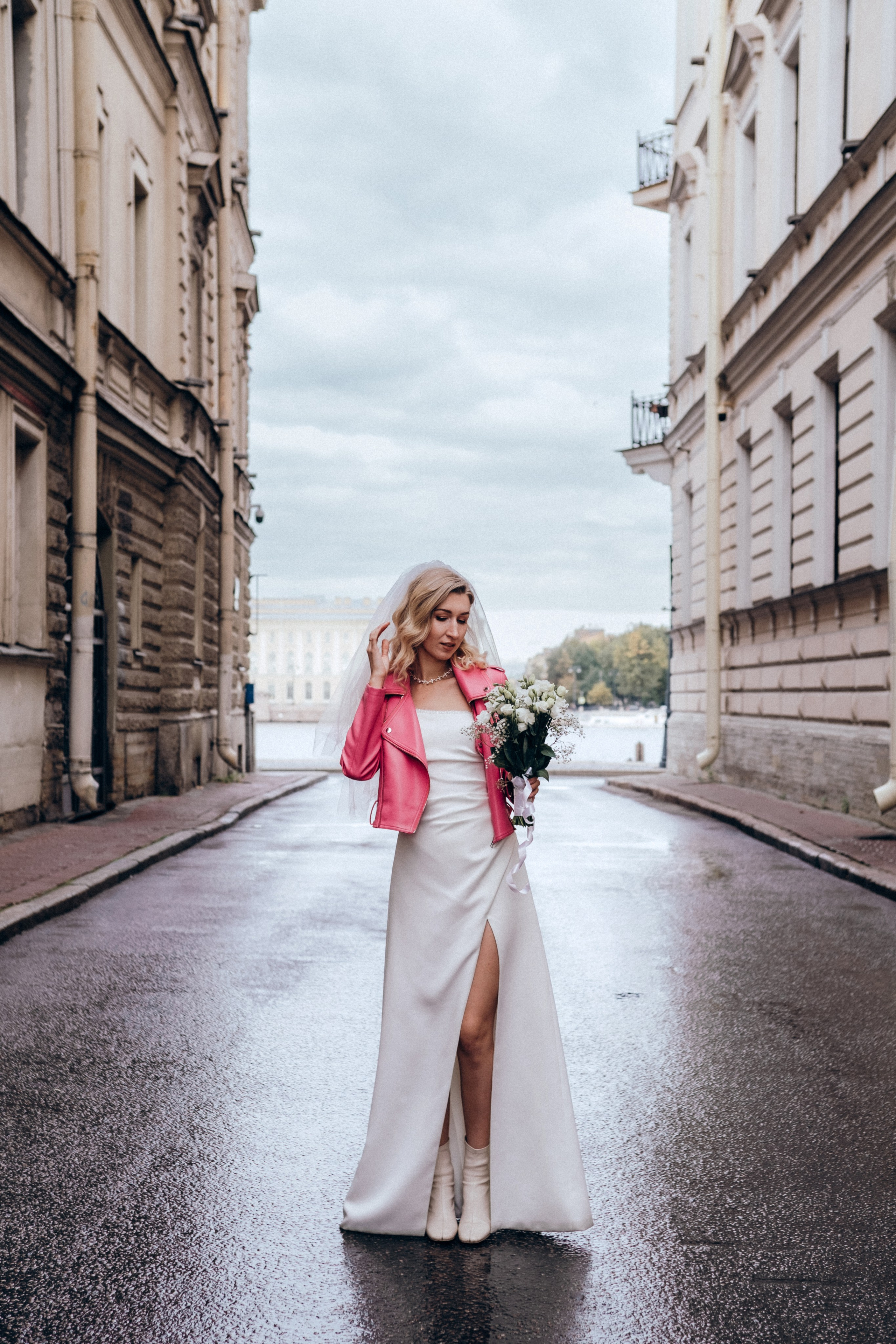 Дворец Бракосочетания № 1(дневная) +прогулка. Фотограф в Санкт-Петербурге Кристина Брянская