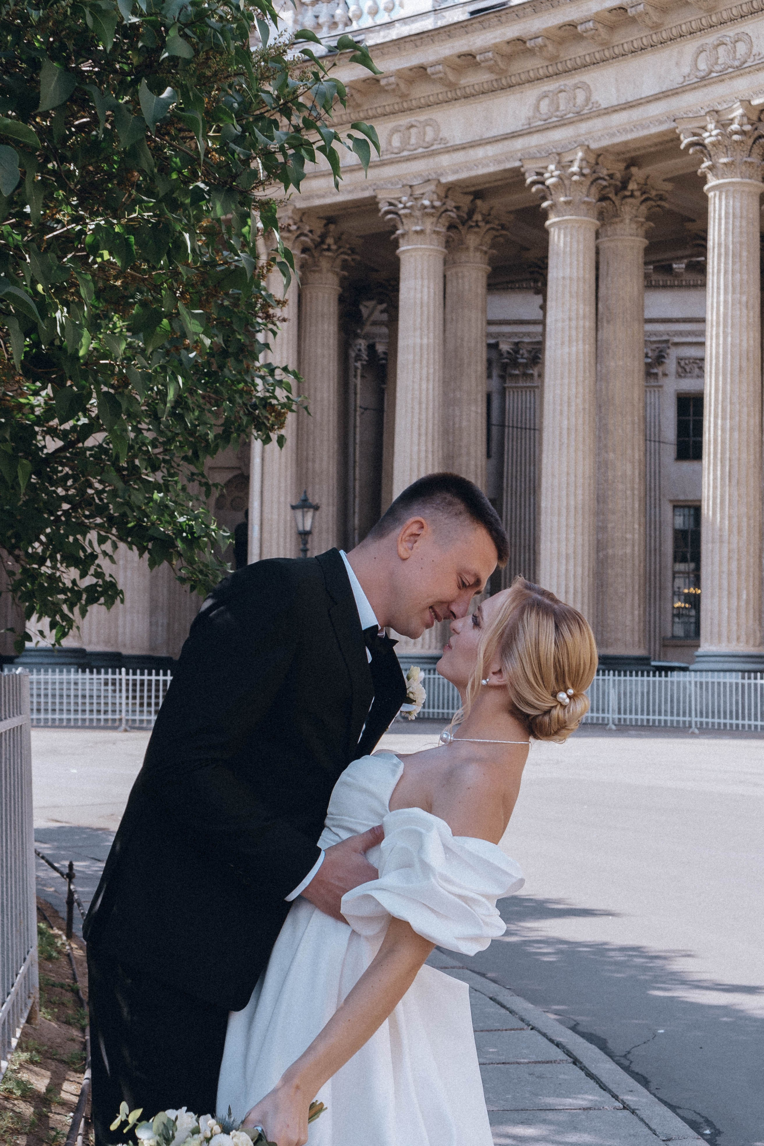 СВАДЕНБНАЯ СЬЕМКА НА КАТЕРЕ ПО КАНАЛАМ САНКТ-ПЕТЕРБУРГА И В АКВАТОРИИ НЕВЫ. Профессиональный фотограф, Санкт-Петербург — Виктория Богомолова