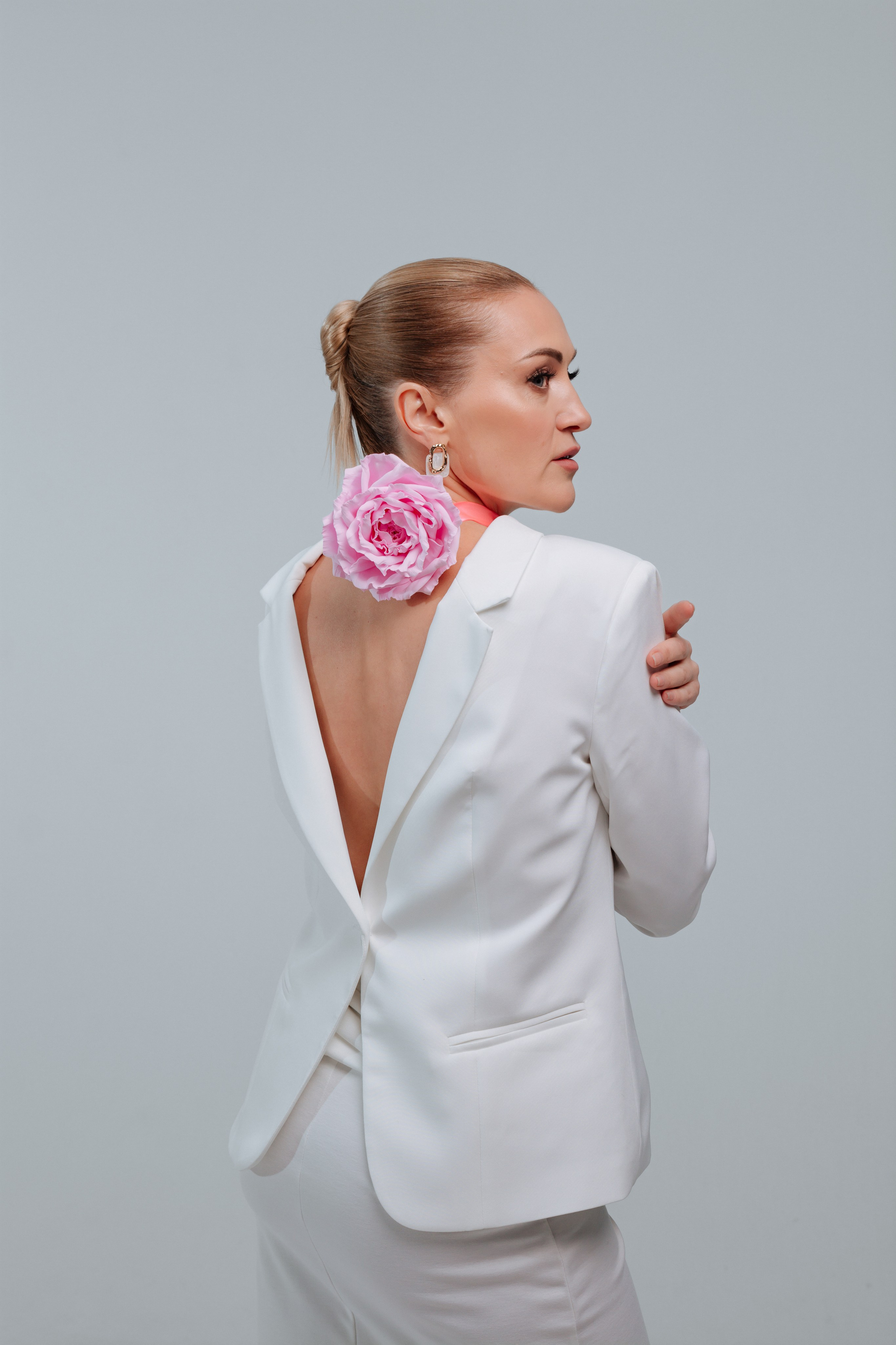 Фотосессия Superwoman. Весна 2024. Портретный фотограф в Санкт-Петербурге Дмитриева Наталия