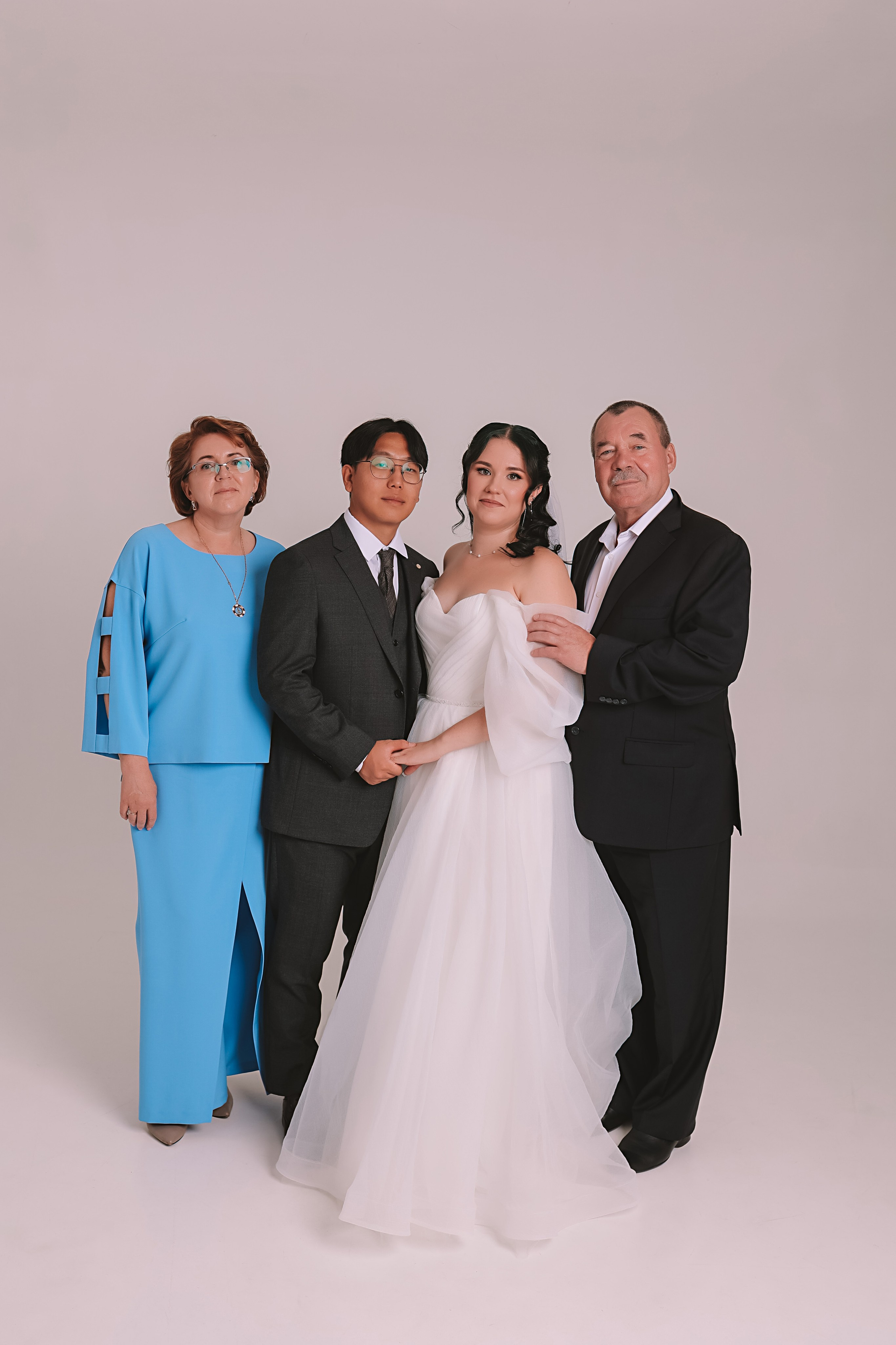 Айвазовский и парк дружбы народов. Семейный фотограф Тюмень, фотограф на роды Салмина Мария