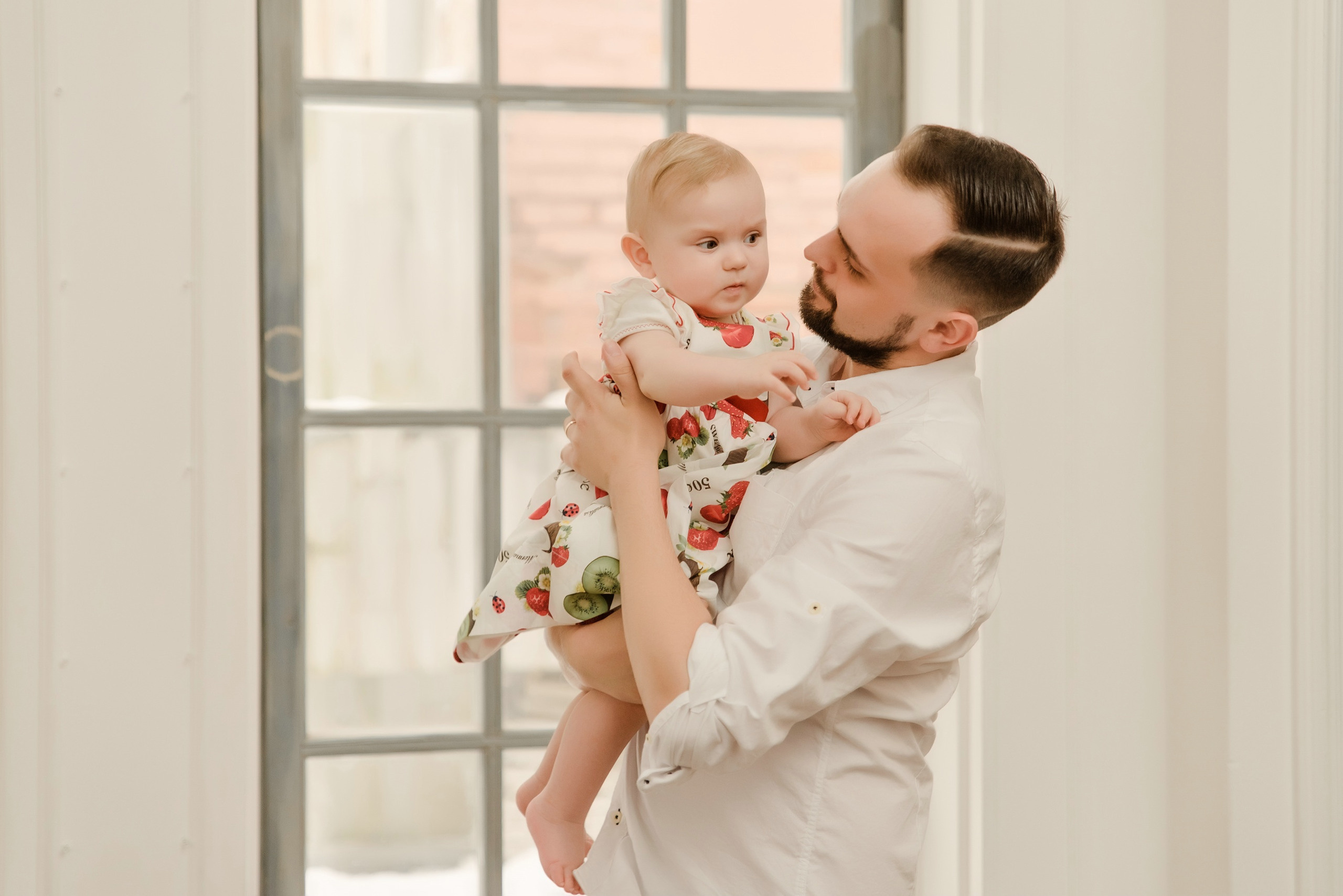 Семейная фотосъемка в студии с ребенком. Свадебный и семейный фотограф в Москве Светлана Зоткина