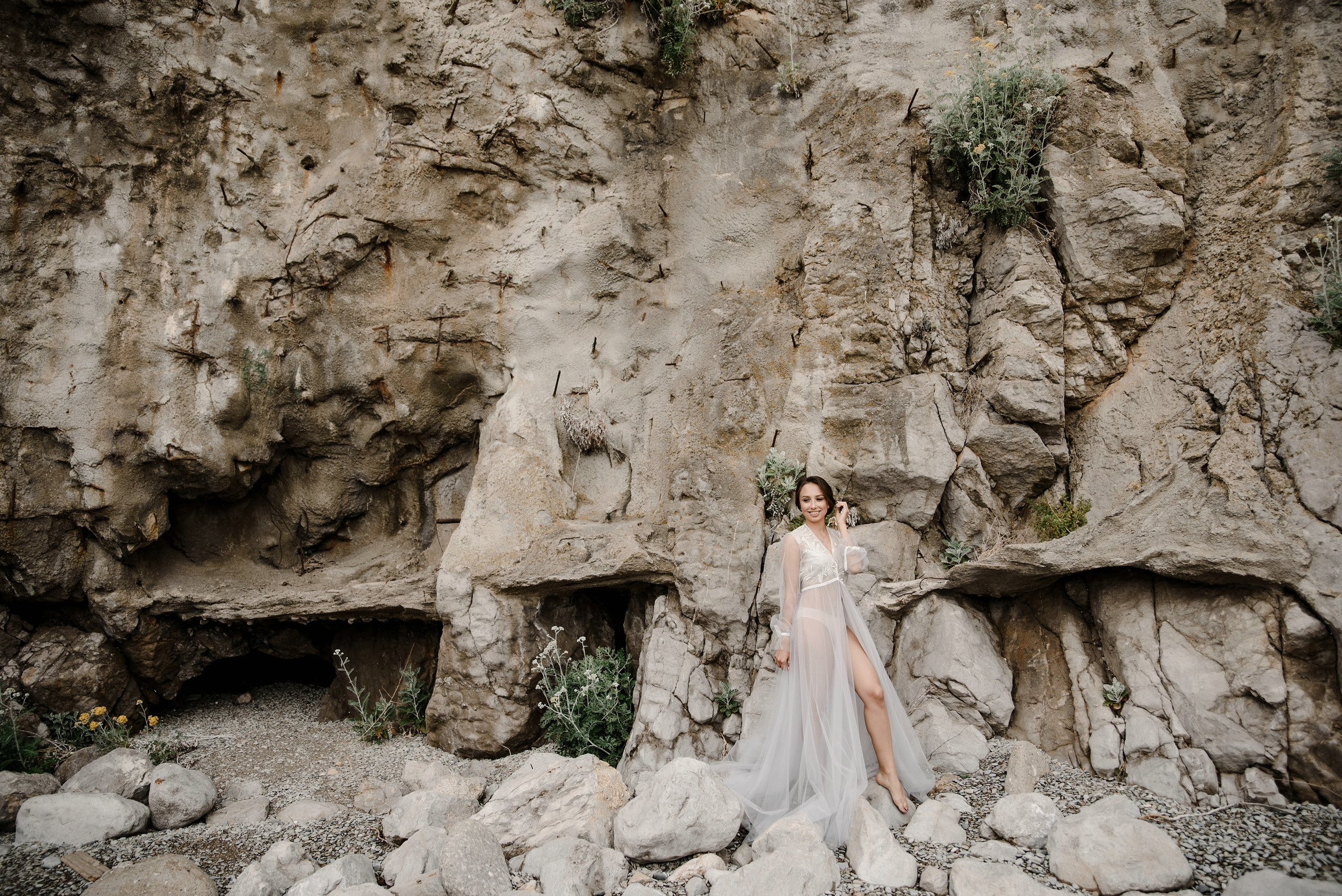 Свадебная фотосессия и выездная регистрация брака на берегу моря. Свадебный и семейный фотограф в Москве Светлана Зоткина