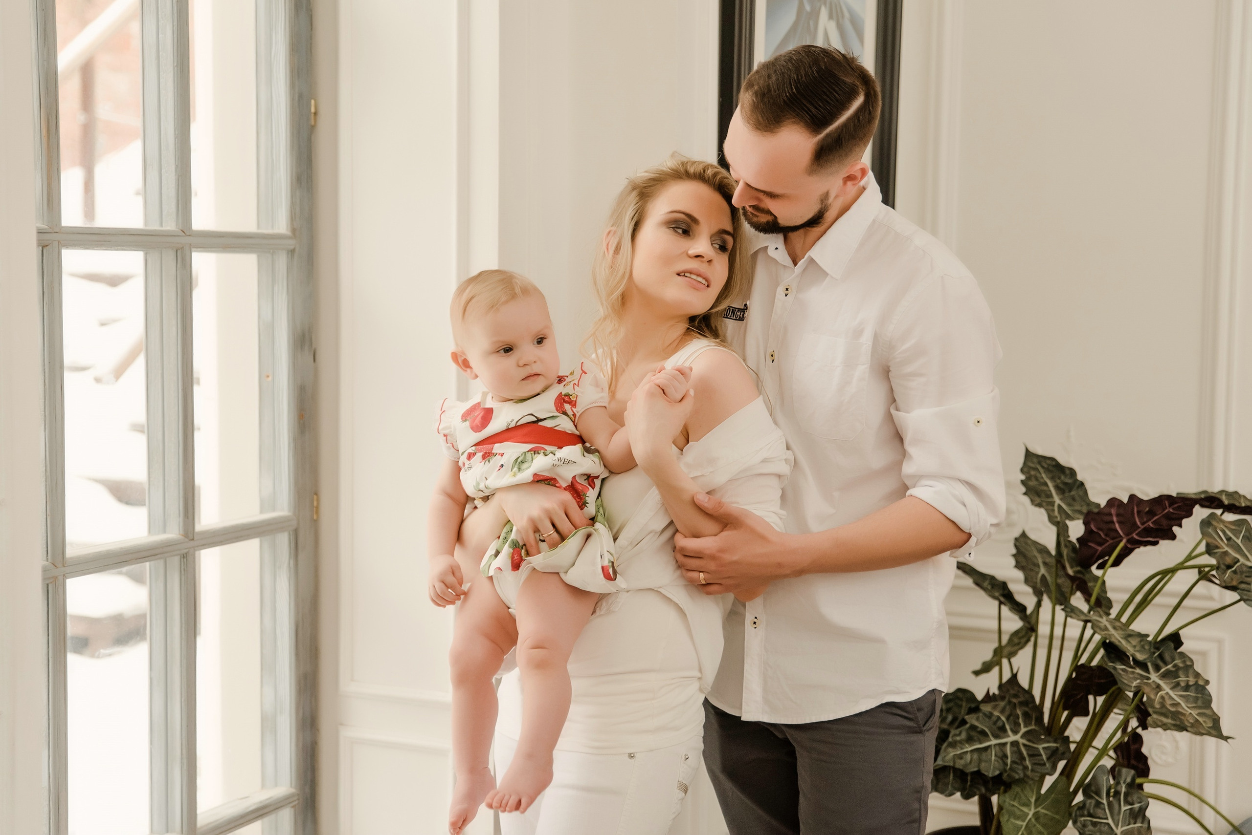 Семейная фотосъемка в студии с ребенком. Свадебный и семейный фотограф в Москве Светлана Зоткина