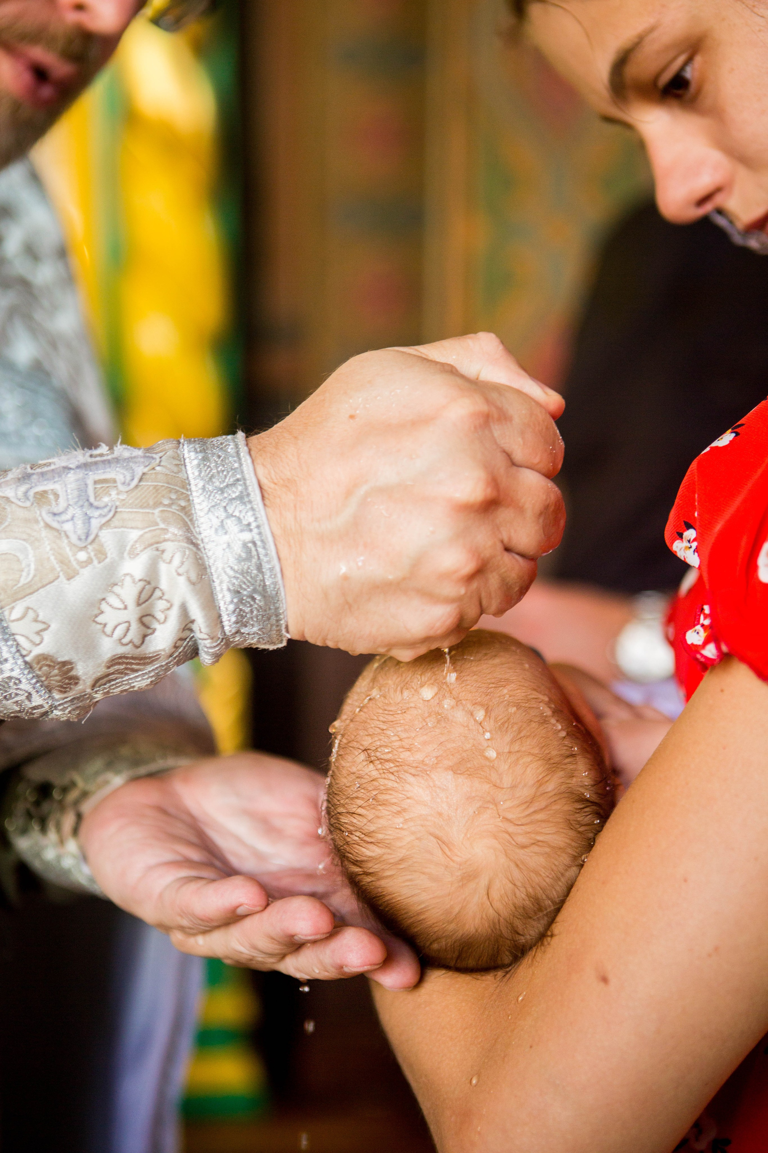 Крещение Надежды. Свято-Троицкий собор. Свадебный семейный и детский фотограф в Краснодаре Карина Федоровская