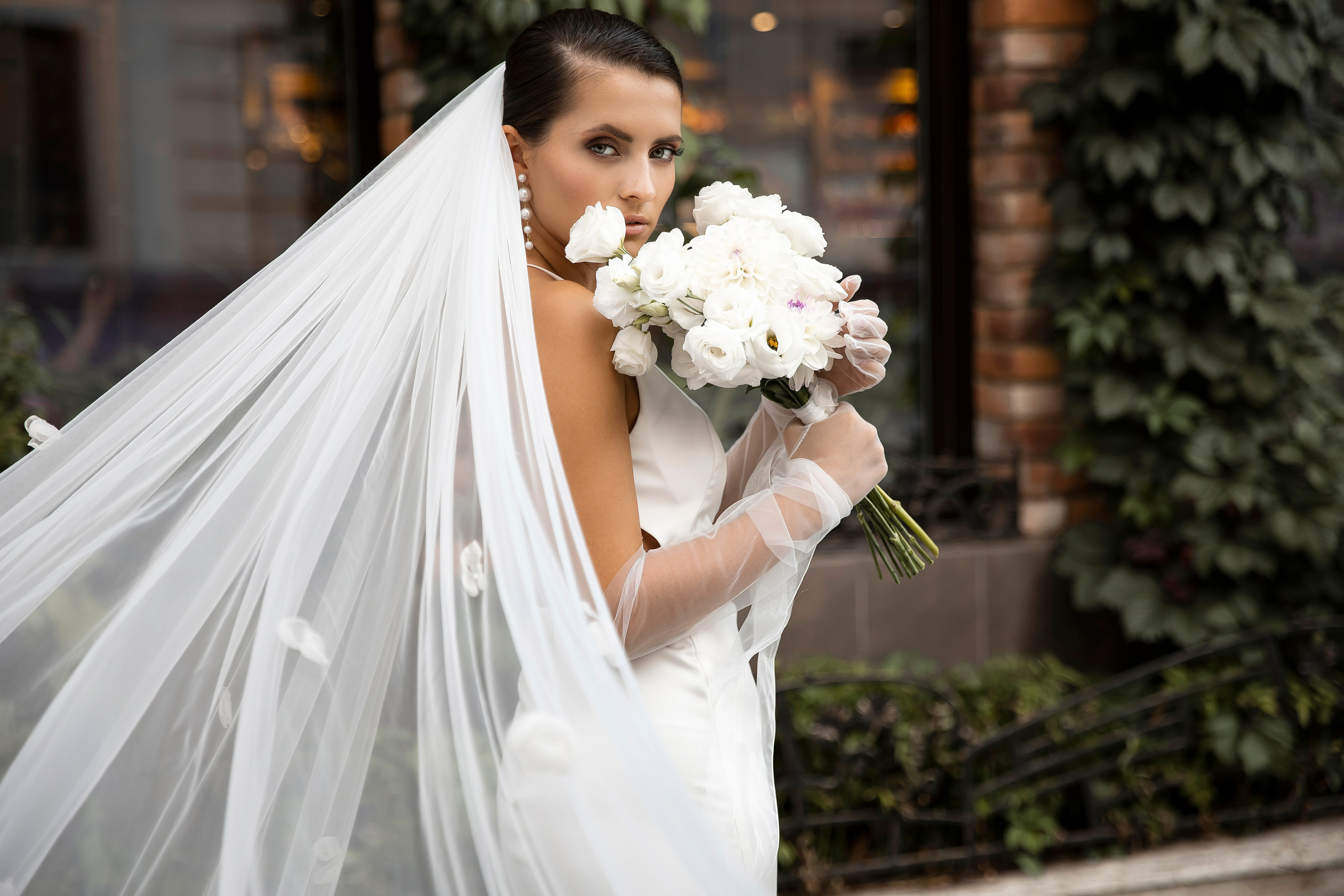 Ксюша. Я Ира и я фотографирую свадьбы более 10 лет