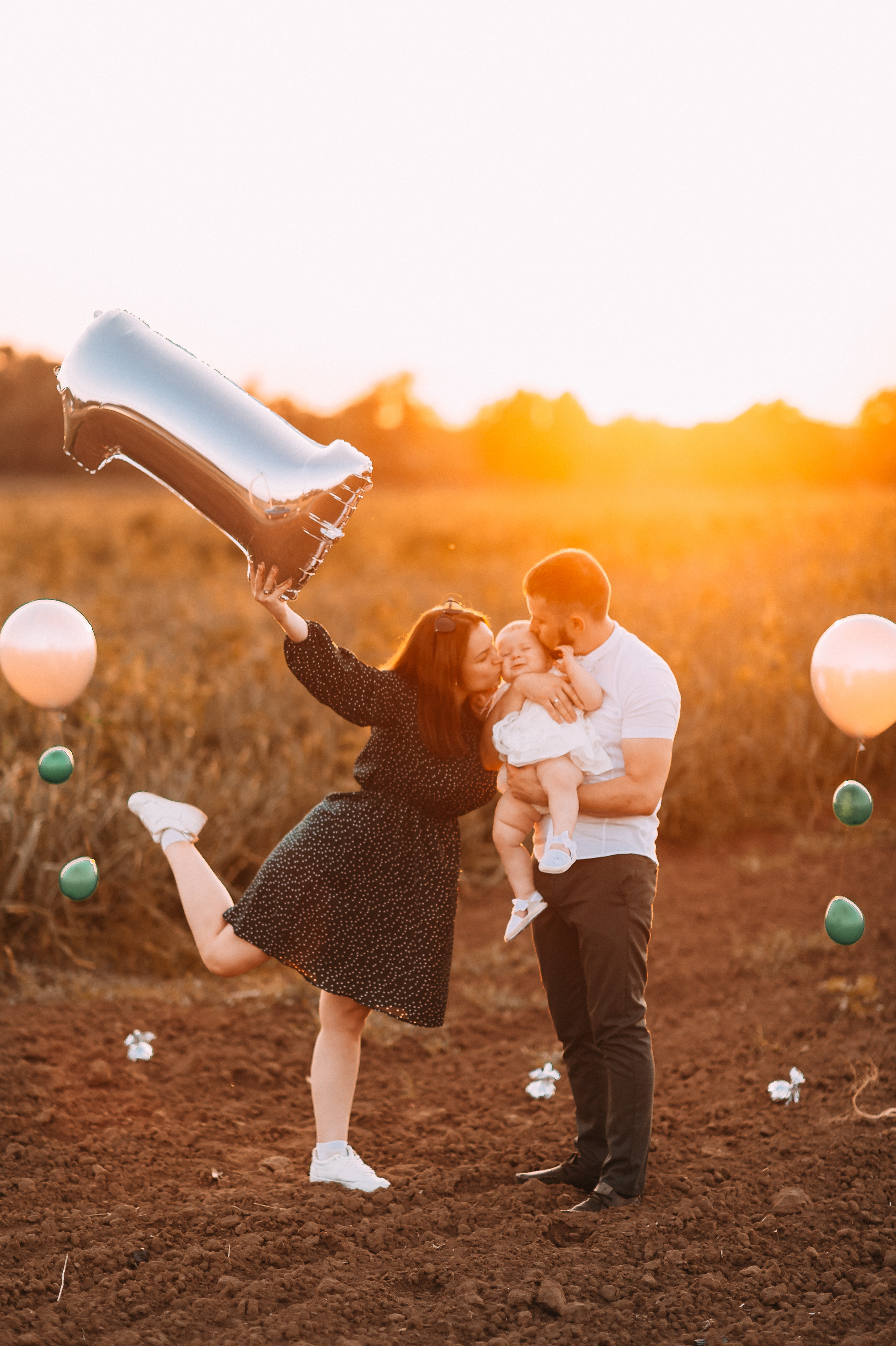 Марьяна 1 годик. Свадебный фотограф Волжский Волгоград Каблов Николай