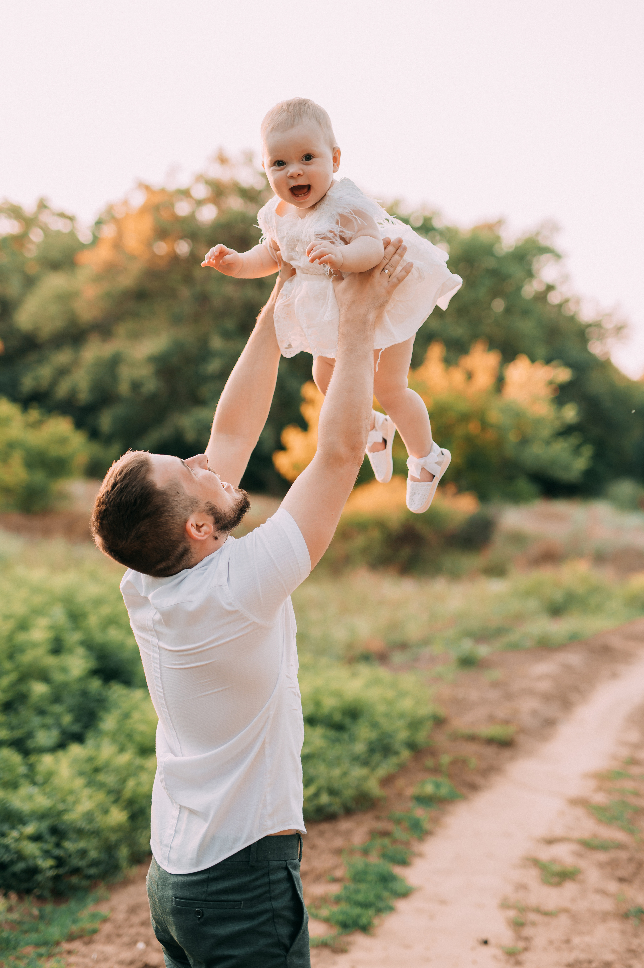 Марьяна 1 годик. Свадебный фотограф Волжский Волгоград Каблов Николай