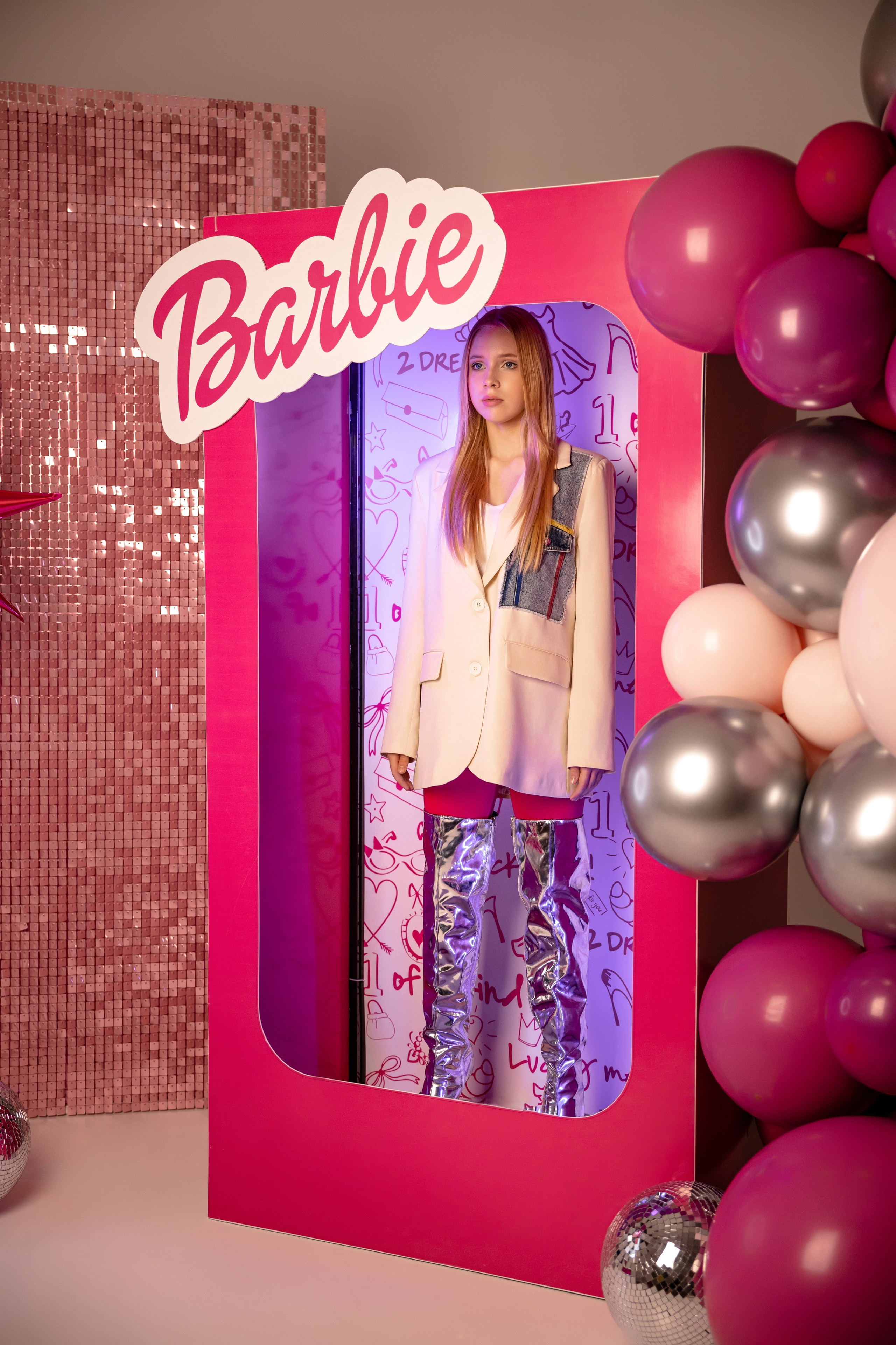 Барби. Декоратор Ксения Сергеева, причёска Ксения Матджанова, визаж Александра Стурова. Татьяна Мирзоян