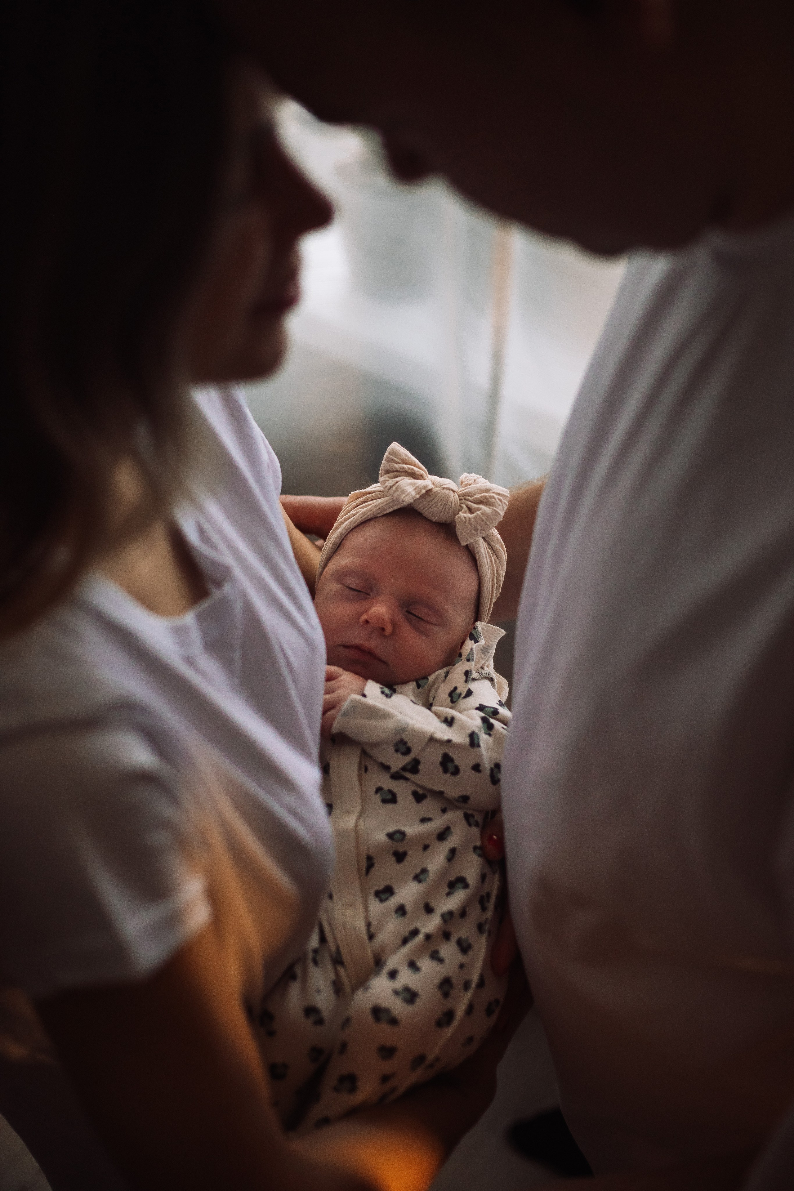 Семейная фотосессия в студии/дома