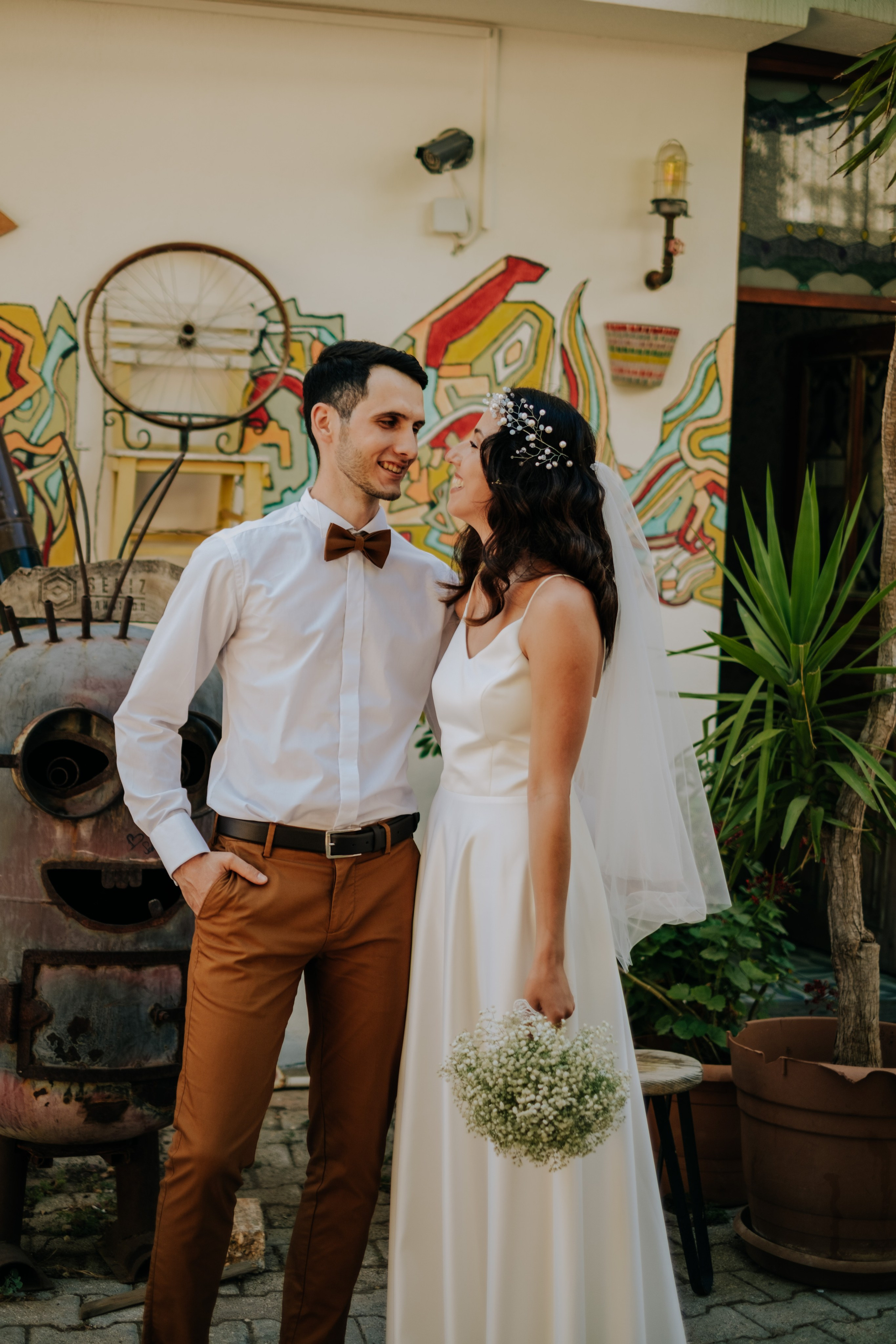 История Лари и Ланы