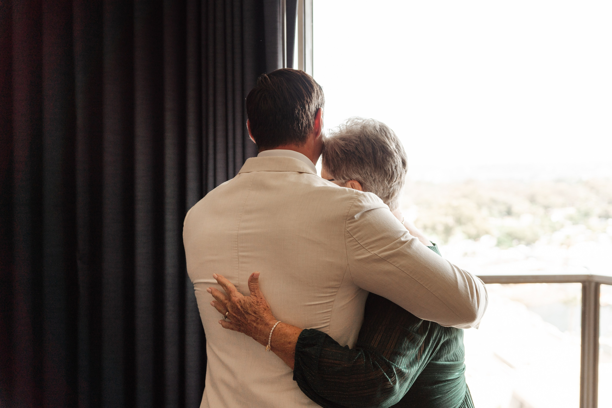 2025-08-16_BryanAmber. Ретушер Зенькевич Света