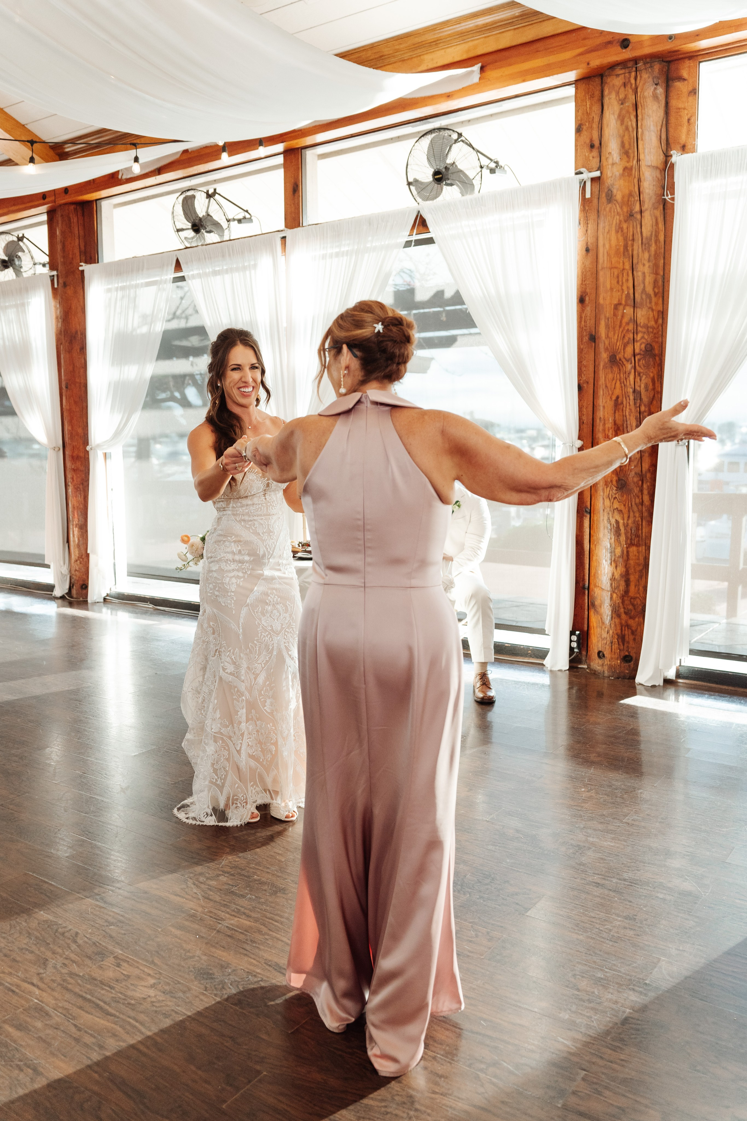 2025-08-16_BryanAmber. Ретушер Зенькевич Света