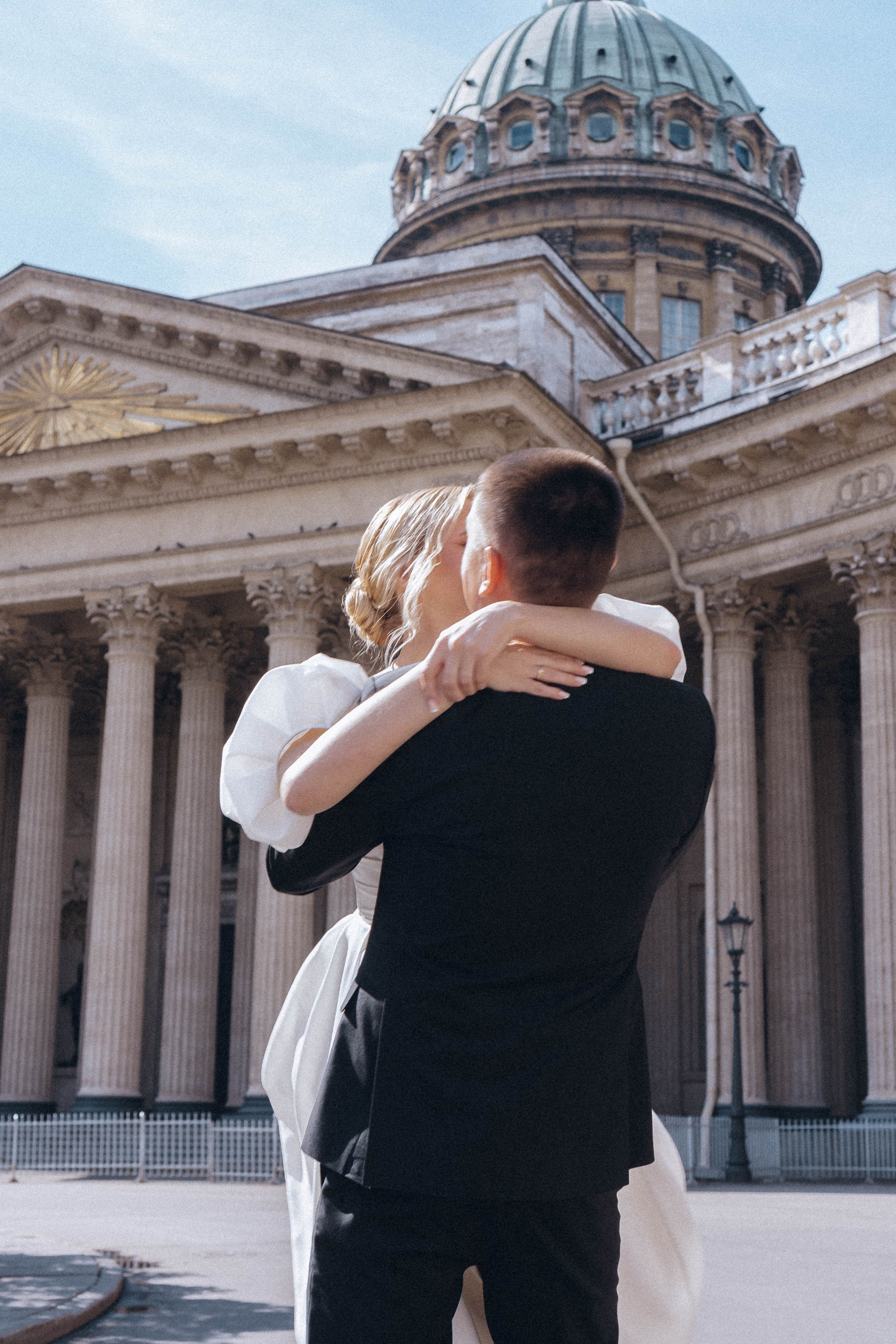 СВАДЕНБНАЯ СЬЕМКА НА КАТЕРЕ ПО КАНАЛАМ САНКТ-ПЕТЕРБУРГА И В АКВАТОРИИ НЕВЫ. Профессиональный фотограф, Санкт-Петербург — Виктория Богомолова