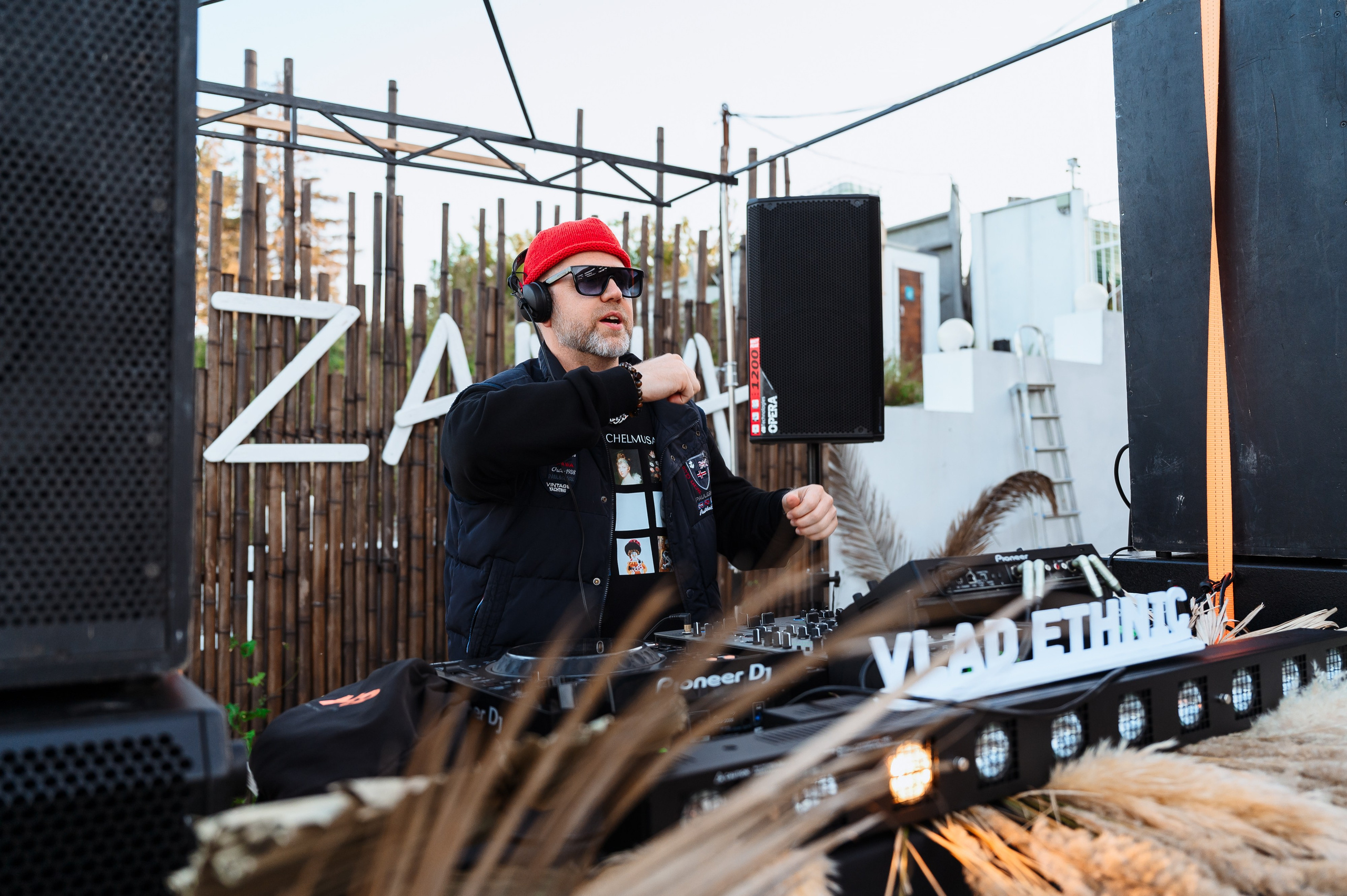 Пляжная вечеринка. Wedding and family photographer USA