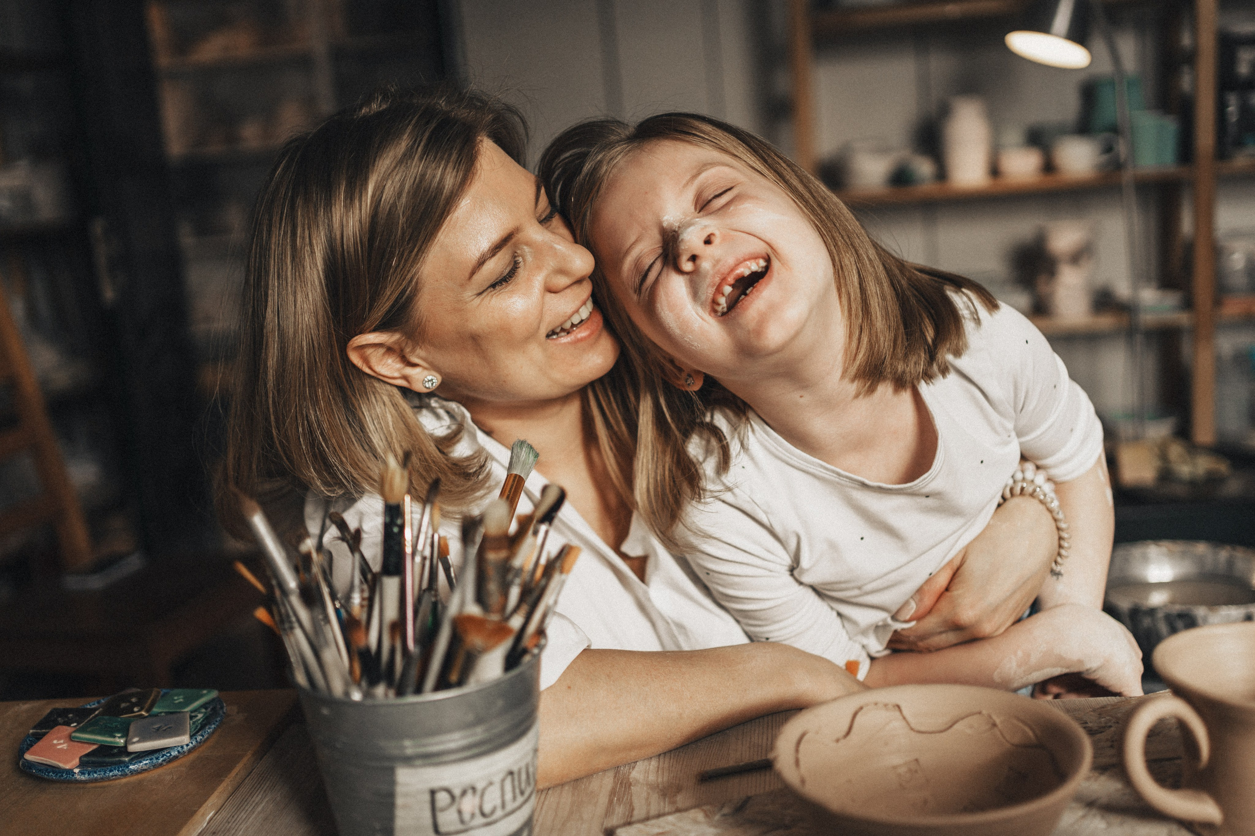 Даша и Саша в гончарной мастерской. Семейный и детский фотограф и видеограф в Москве, Серпухове и Тарусе Валерия Сорокина
