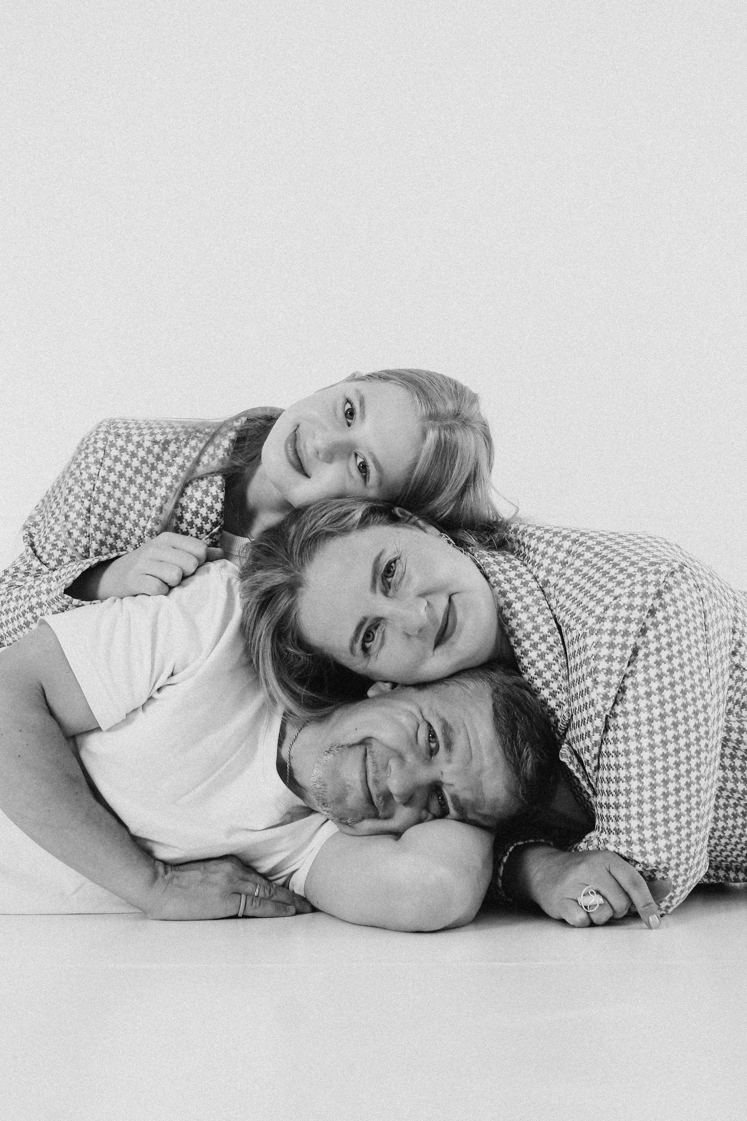 Студийные и уличные съёмки. Фотограф | дизайнер | Иркутск