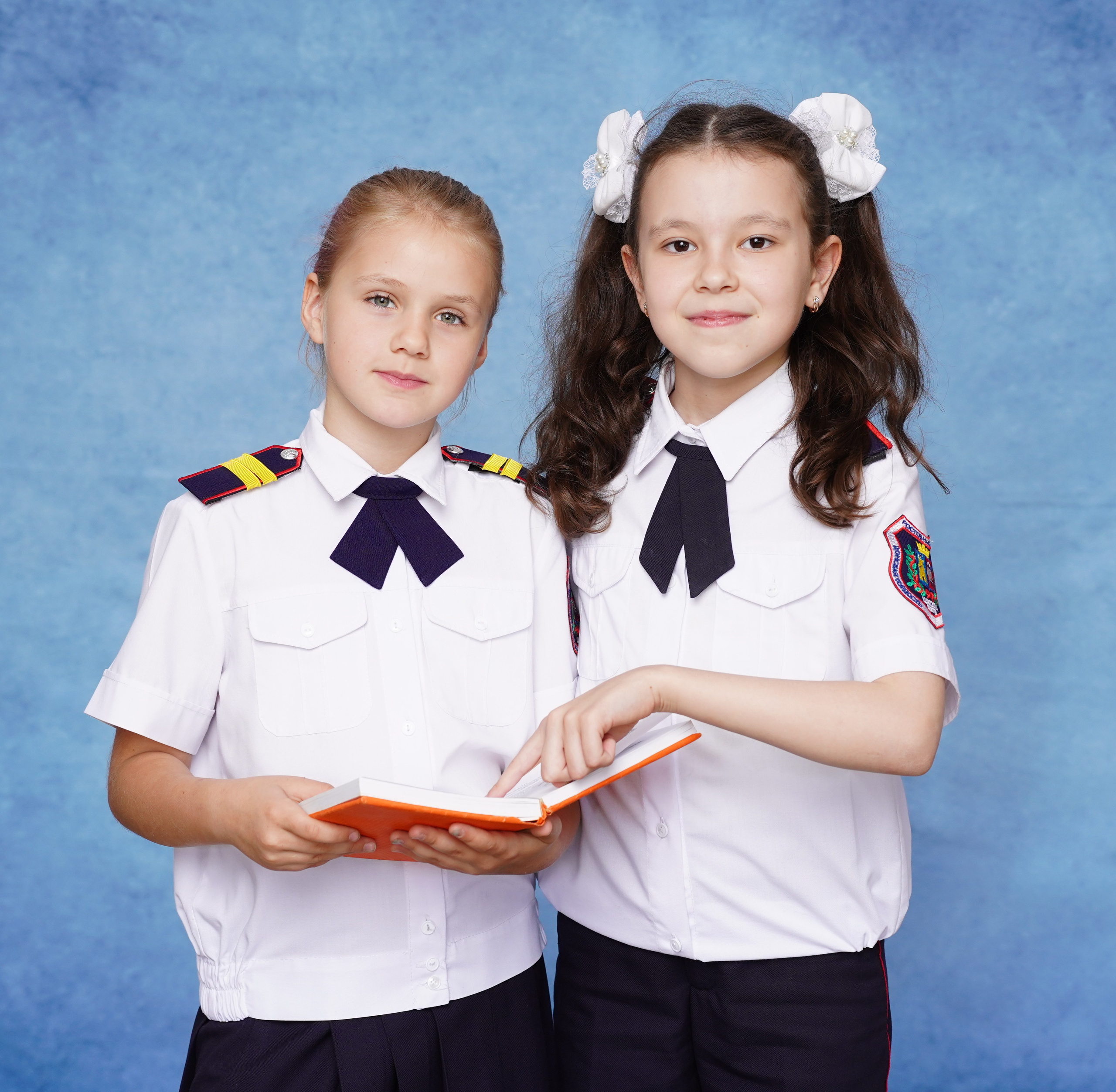 1 кл / мелкие группы //. MEMENTO.Выпускные альбомы, школьные, юбилейные и другие книги. Ростов-на-Дону