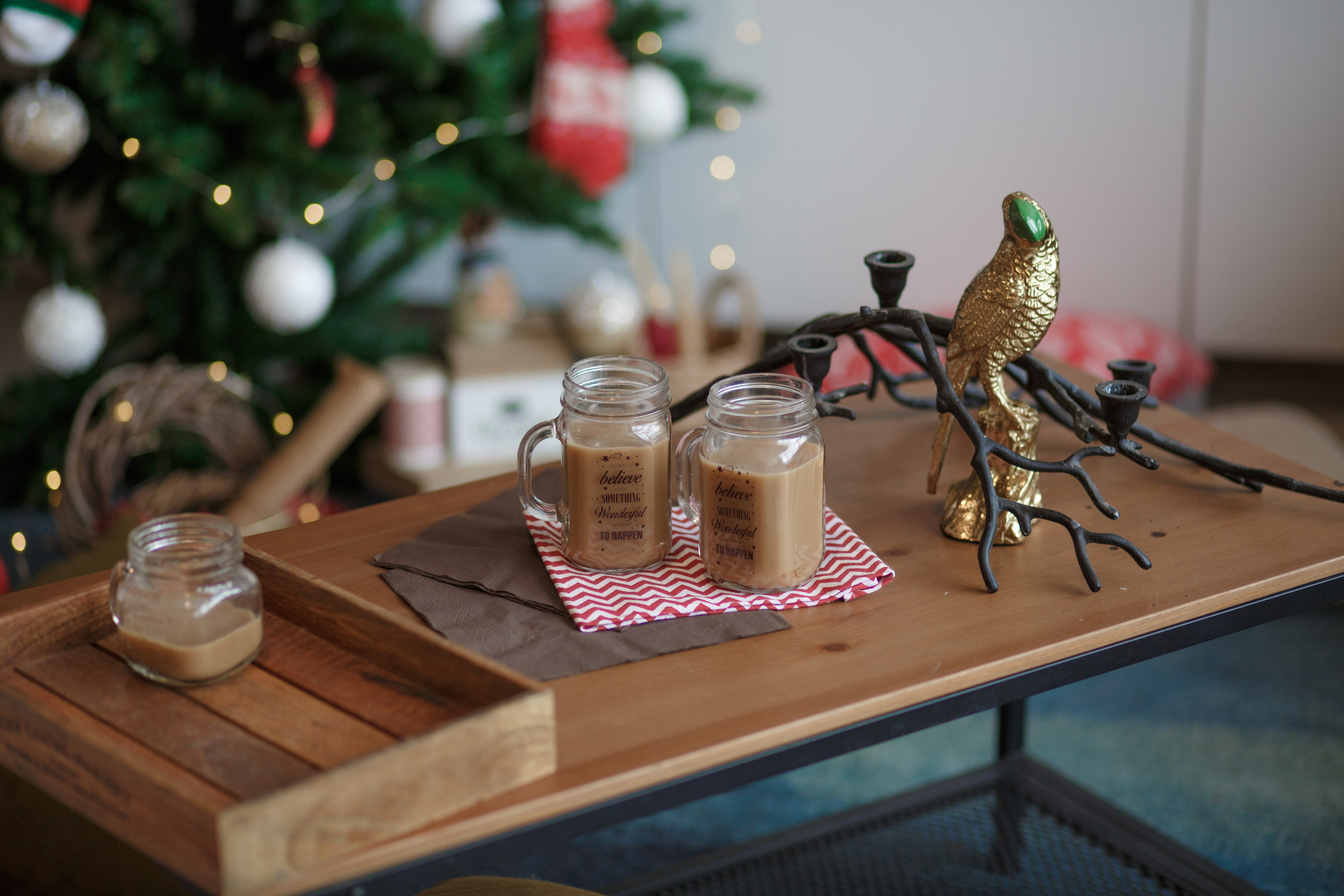 Семейная студийная фотосессия на кухне. Свадебный и семейный фотограф Скрынник Светлана