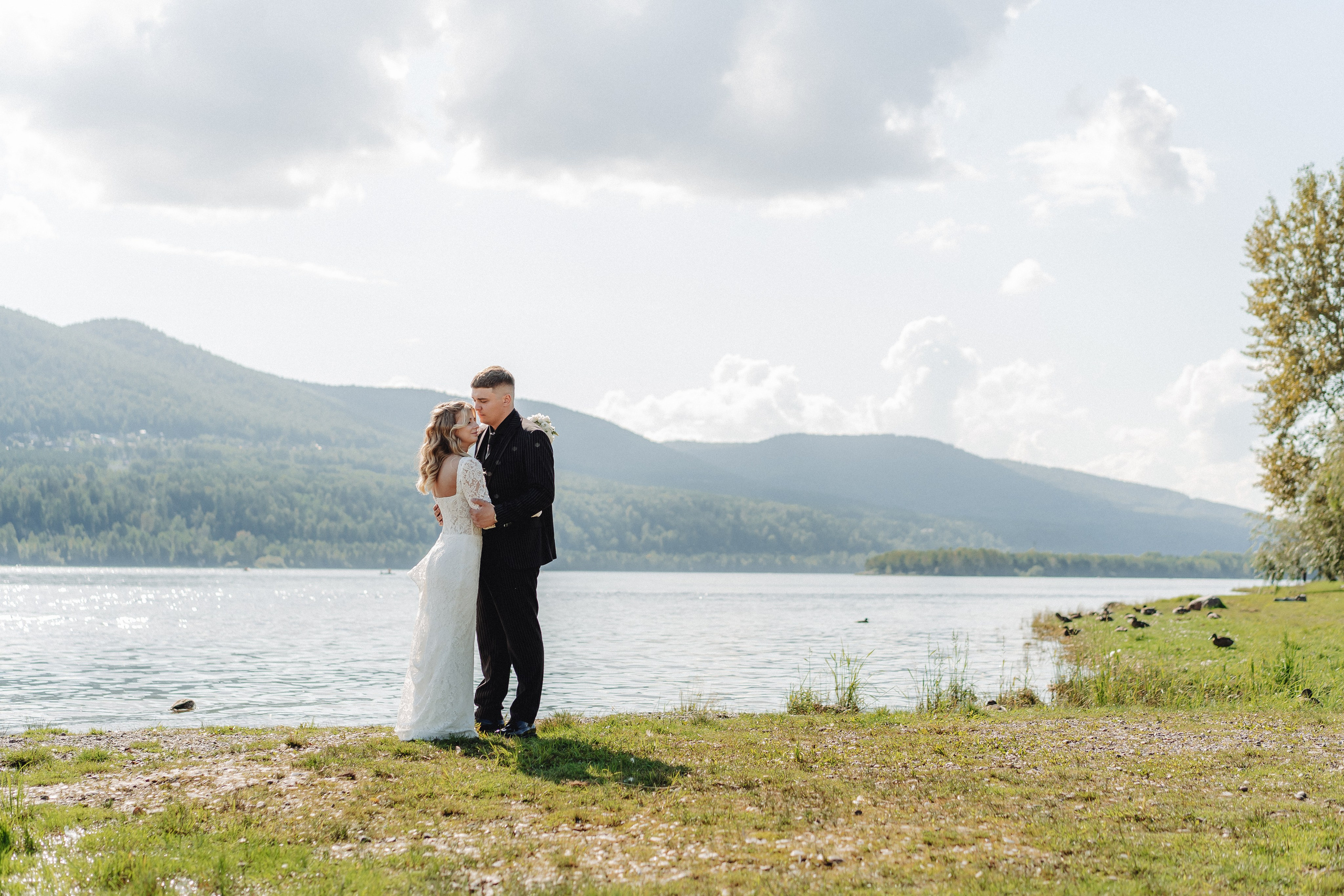 Свадебная фотосъемка и лавстори. Семейный и контент фотограф в Красноярске Власова Екатерина