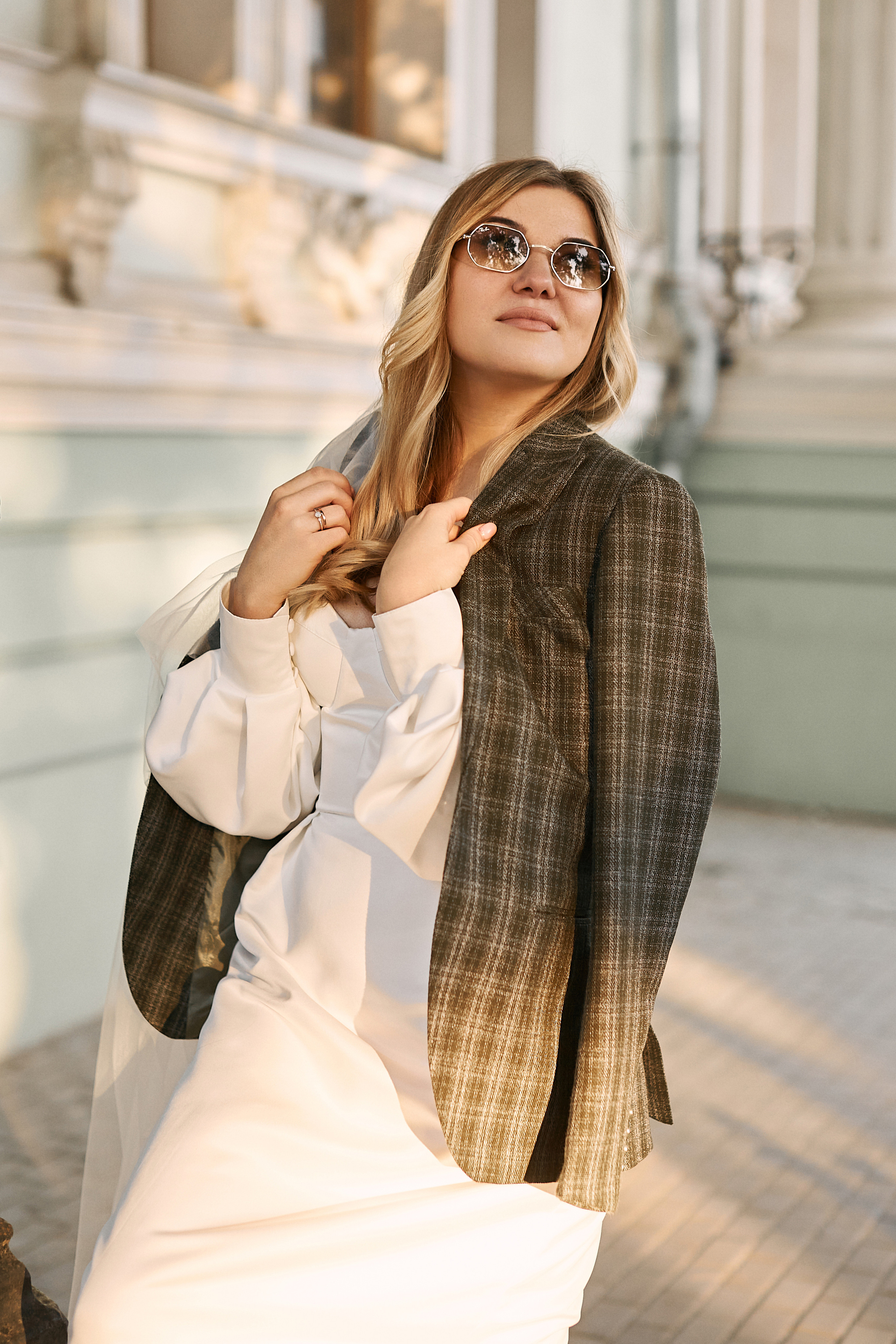 Анонс со свадебной прогулки Димы и Маши. Свадебный и семейный фотограф Владимир Карамышев