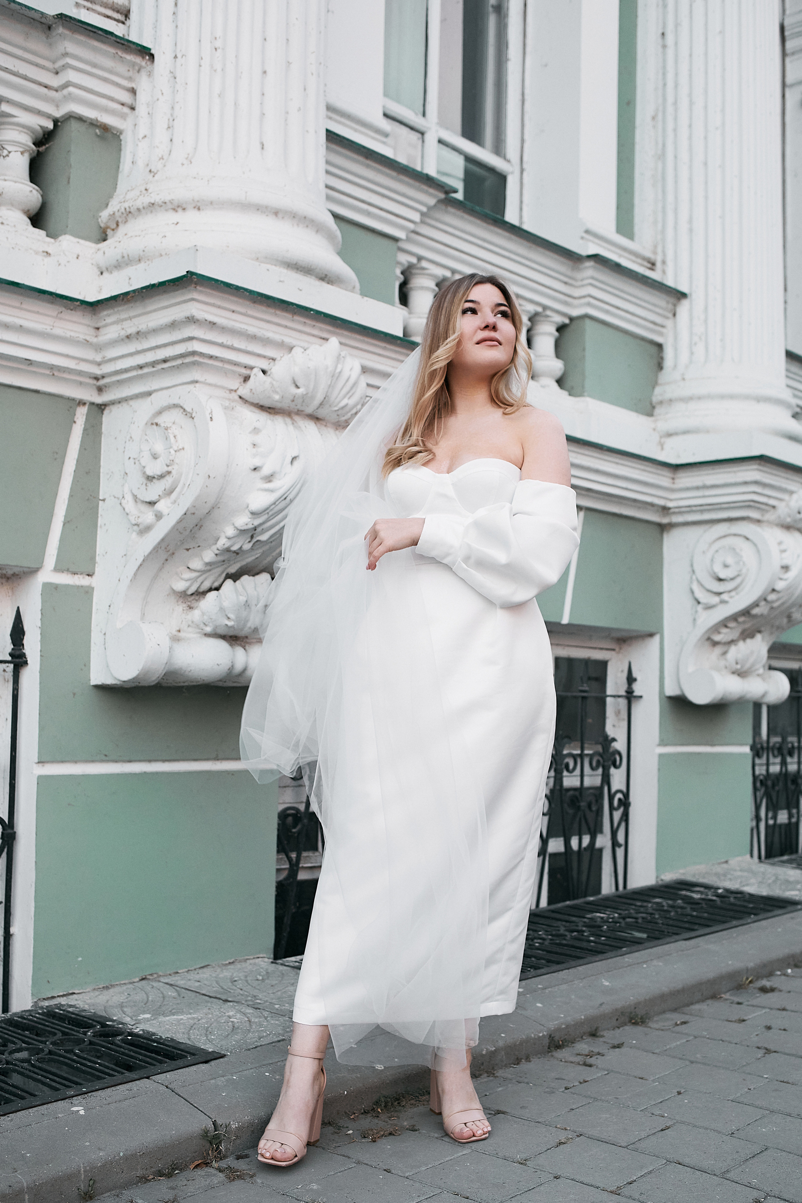 Анонс со свадебной прогулки Димы и Маши. Свадебный и семейный фотограф Владимир Карамышев