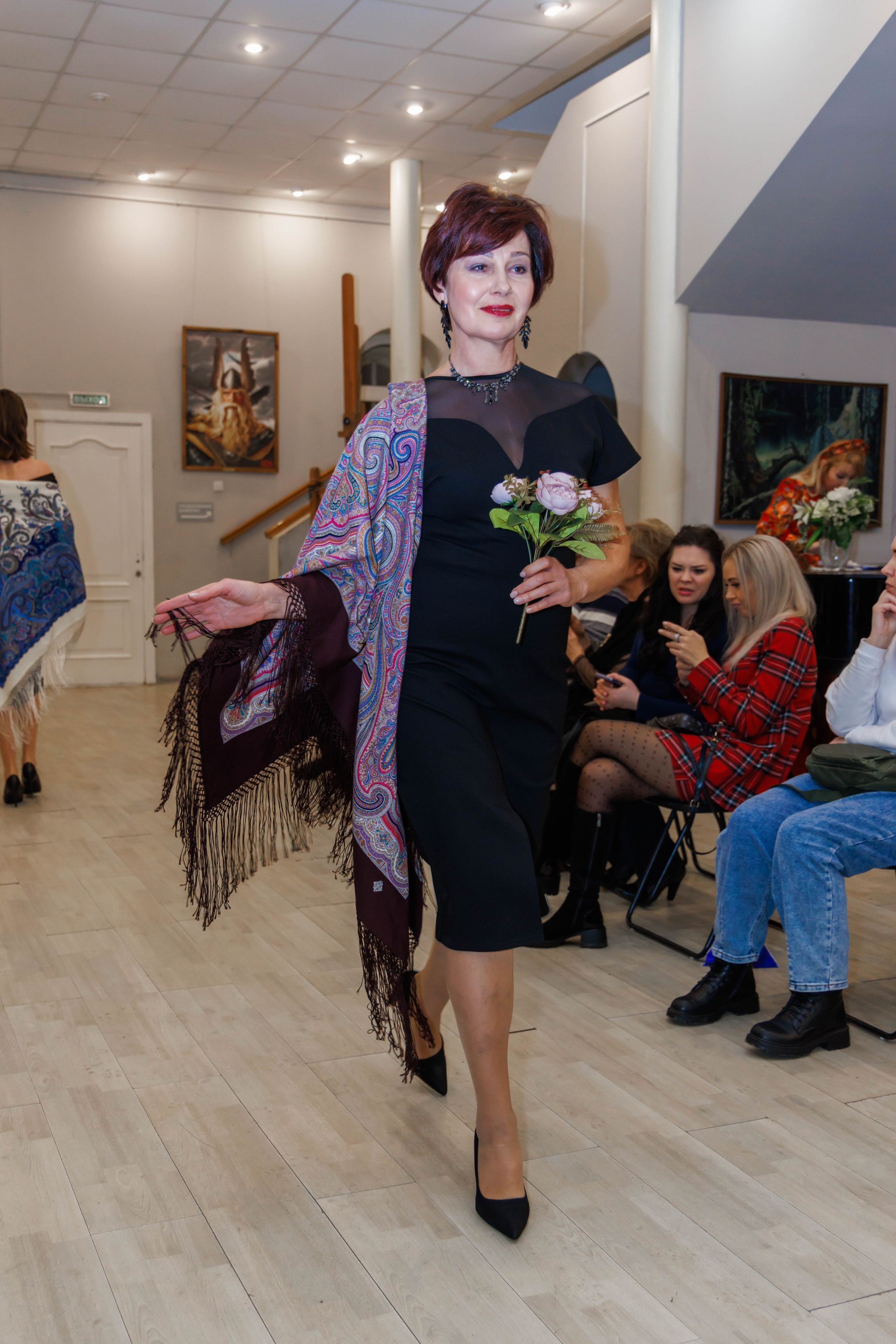 Показ в Музее славянской культуры, 2025. Коллекционер и искусствовед Олеся Ястребова