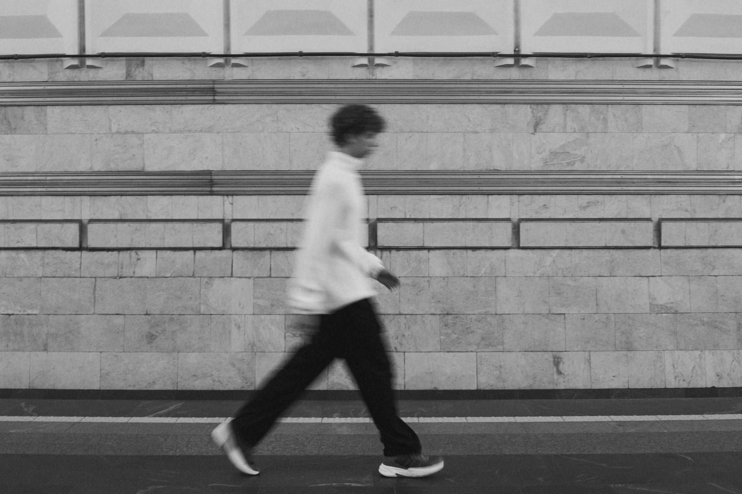 Иван в метро. Портретный фотограф в Минске