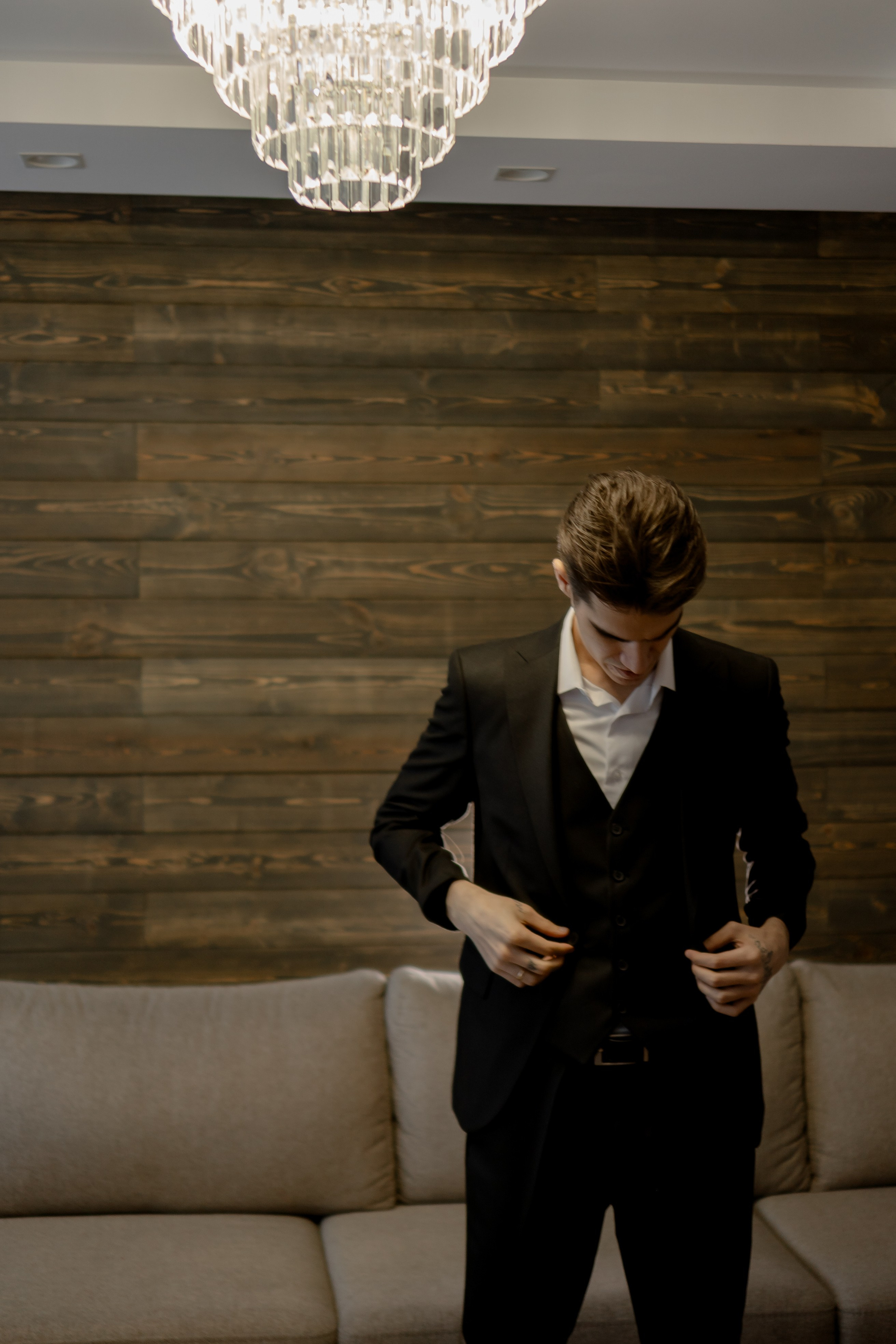 СВАДЕБНАЯ СЬЕМКА СБОРОВ В ОТЕЛЕ И ВЫЕЗД НА ЦЕРЕМОНИЮ (СНЯТО В СИБИРЕ В НИЖНЕВАРТОВСКЕ). Профессиональный фотограф, Санкт-Петербург — Виктория Богомолова