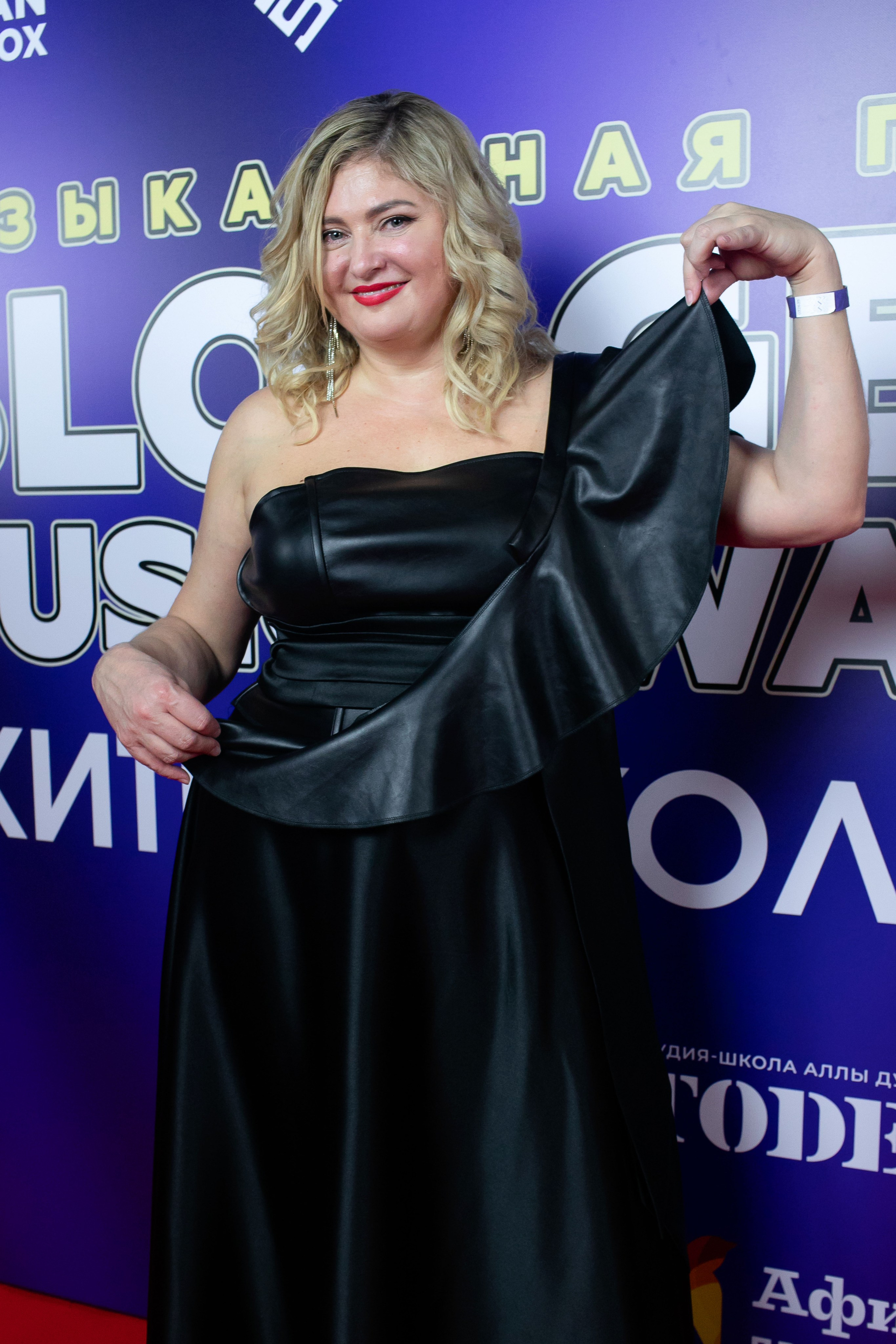 Music box награждение. Art photographer Nino