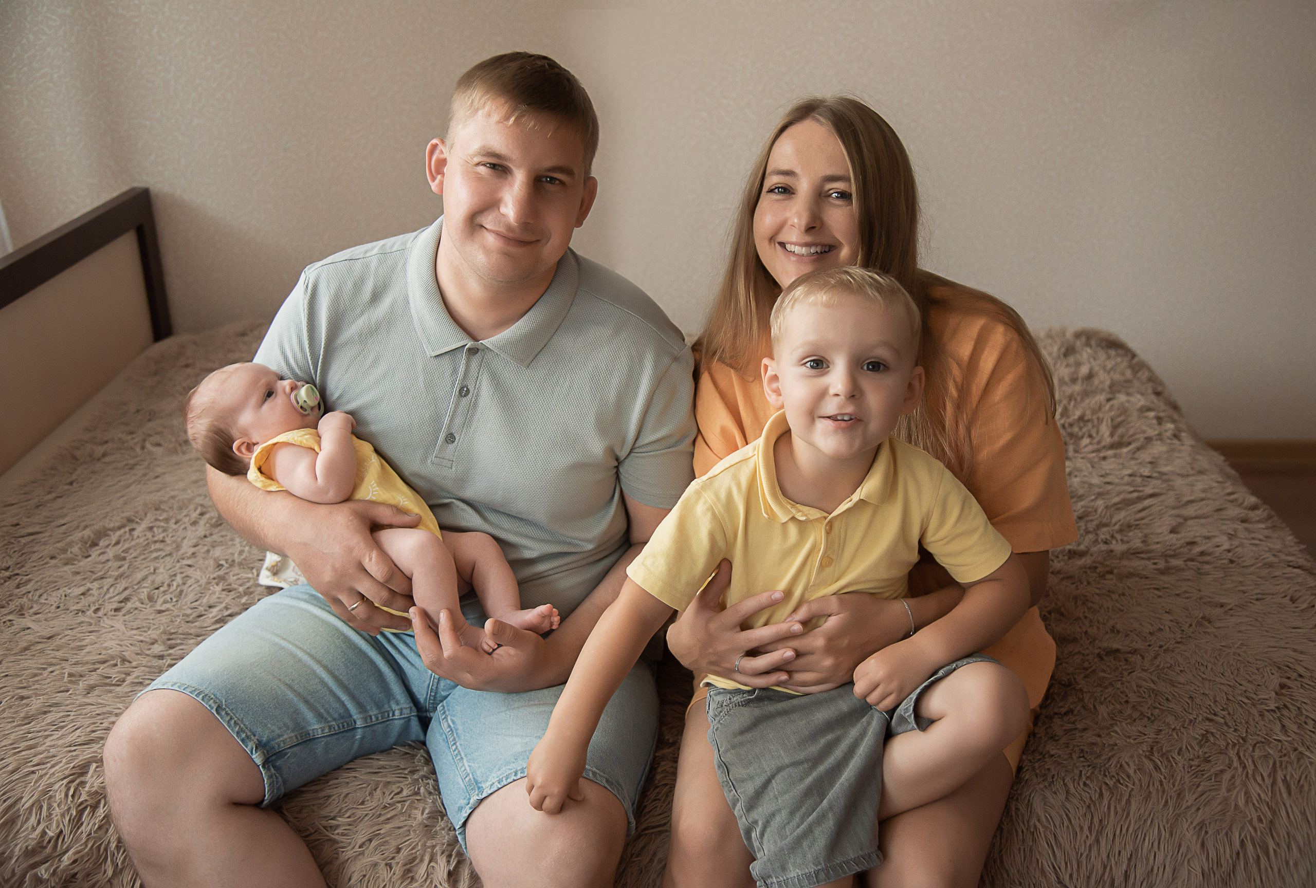 Домашние обнимашки. Свадебный и семейный фотограф Ольга Астрейко