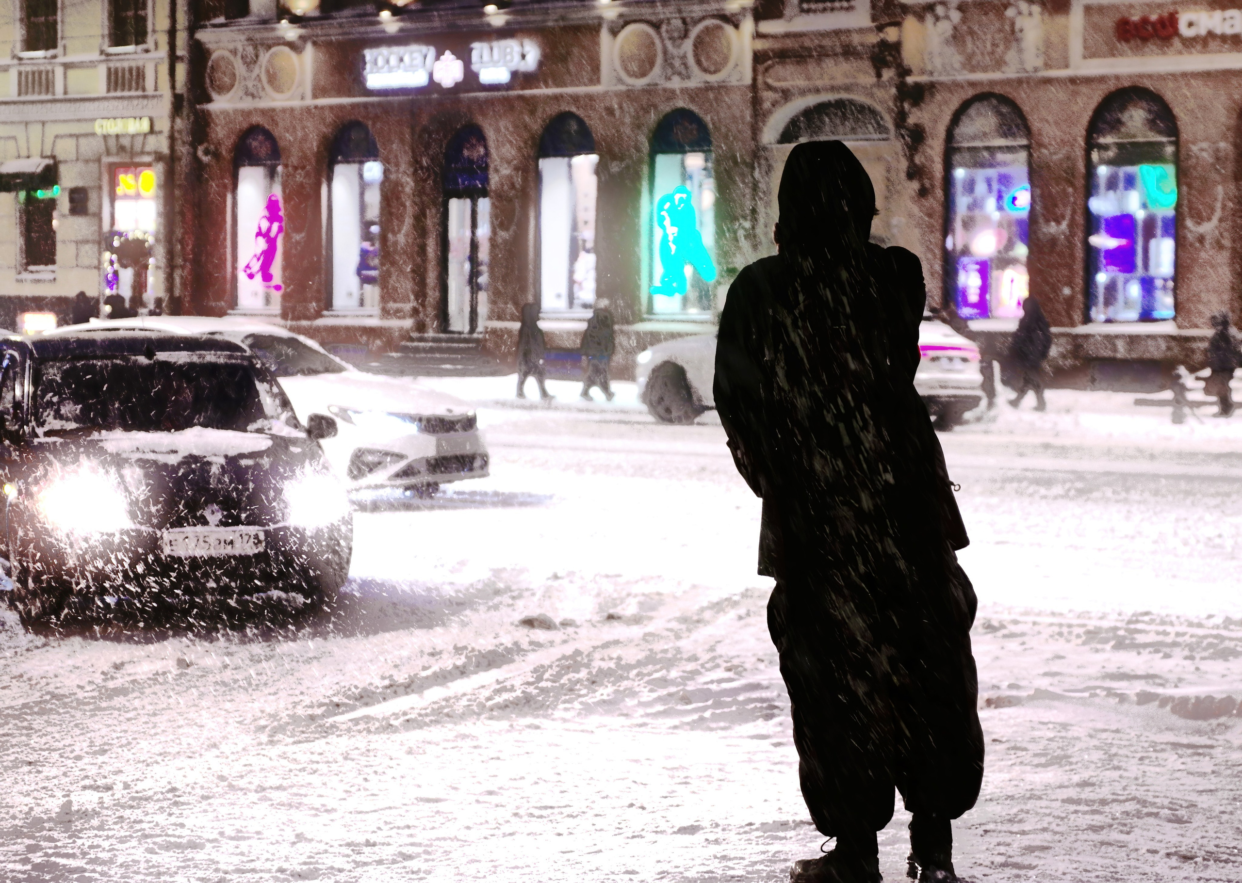 Вид на Невский проспект с Большой конюшенной.