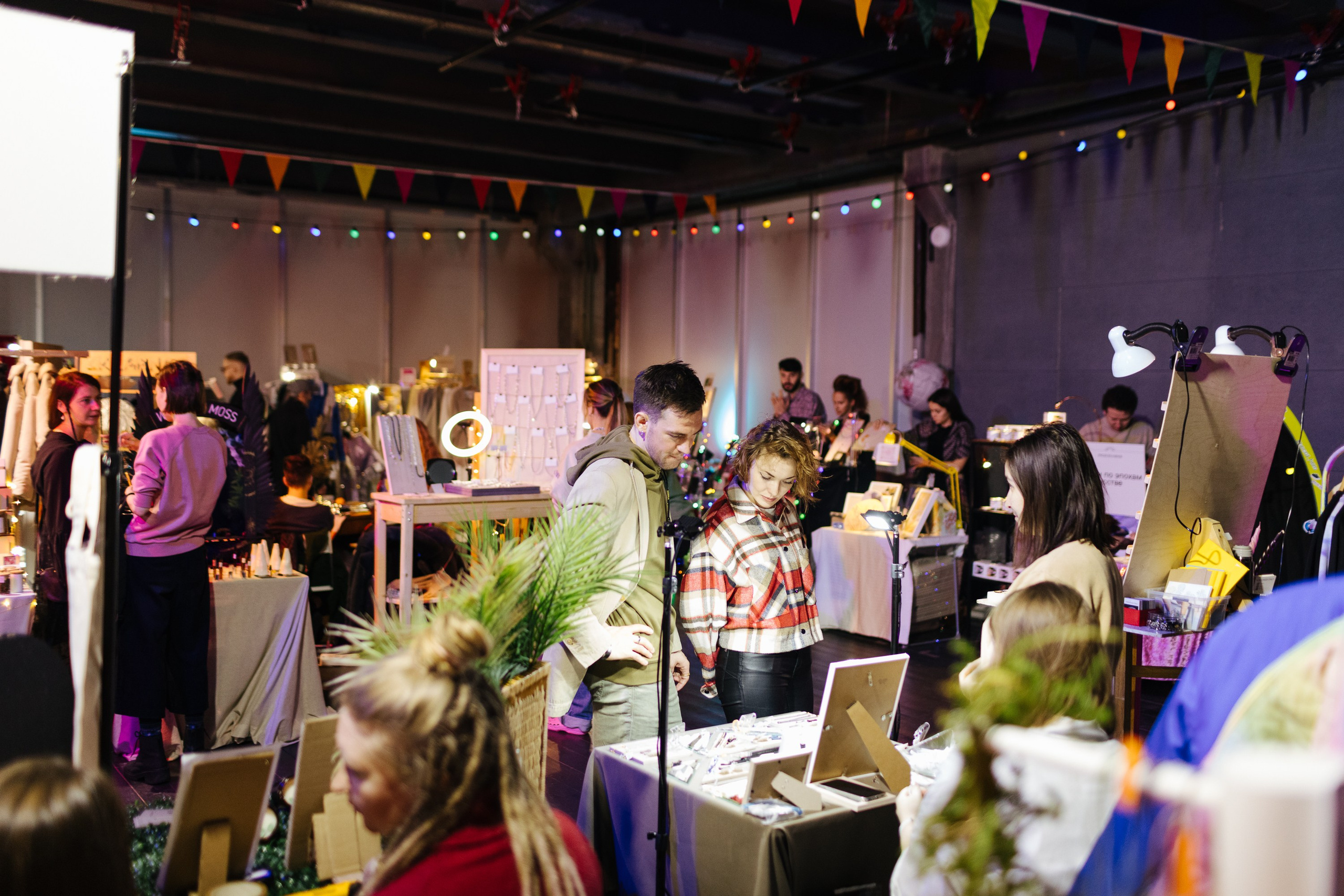 24–25 декабря 2022 в пространстве ПОЛЕ / День 1. Фотоотчеты «Ламбада-маркета»