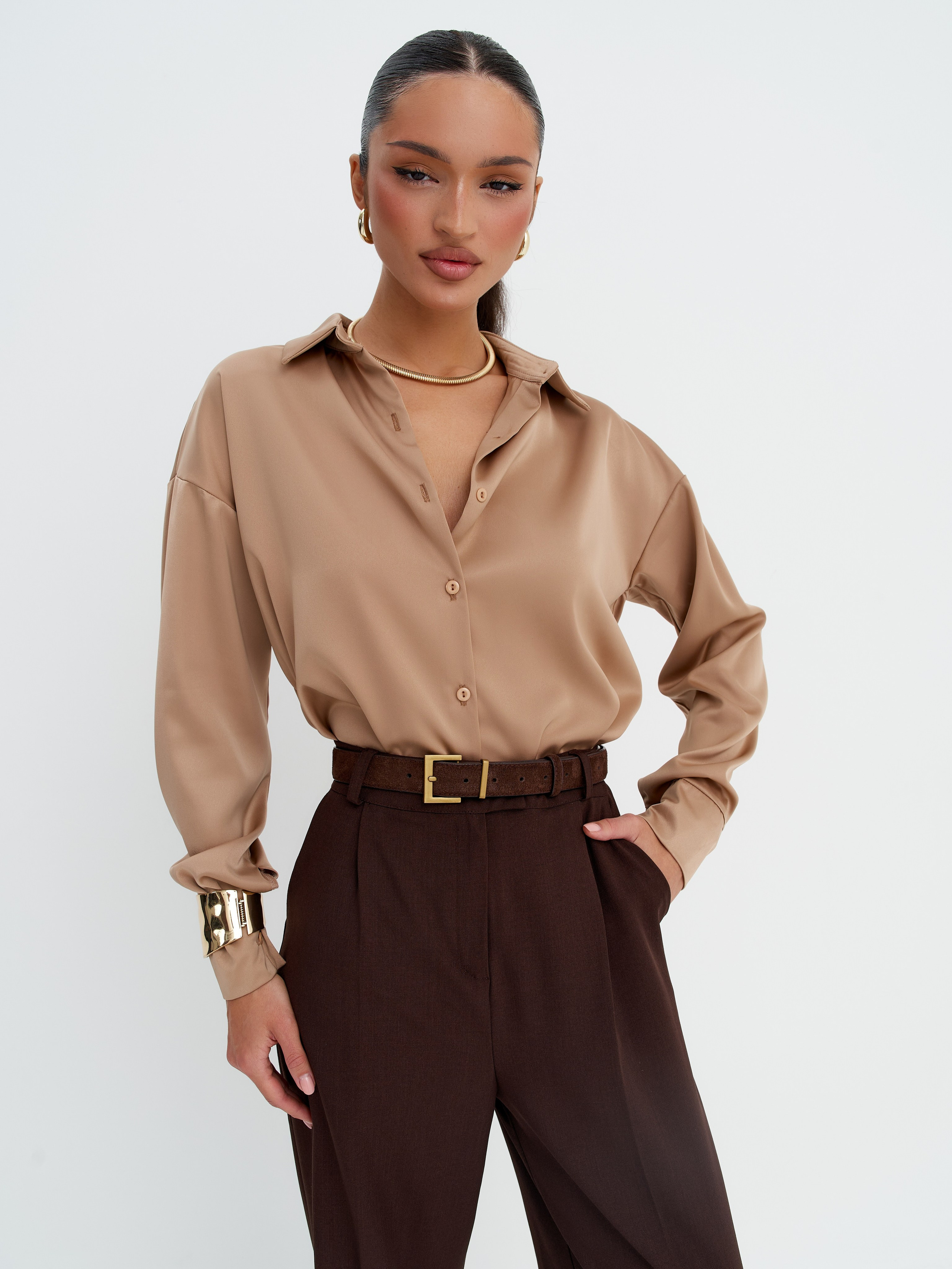 Brandbook рубашка. Фотограф для маркетплейсов в Москве