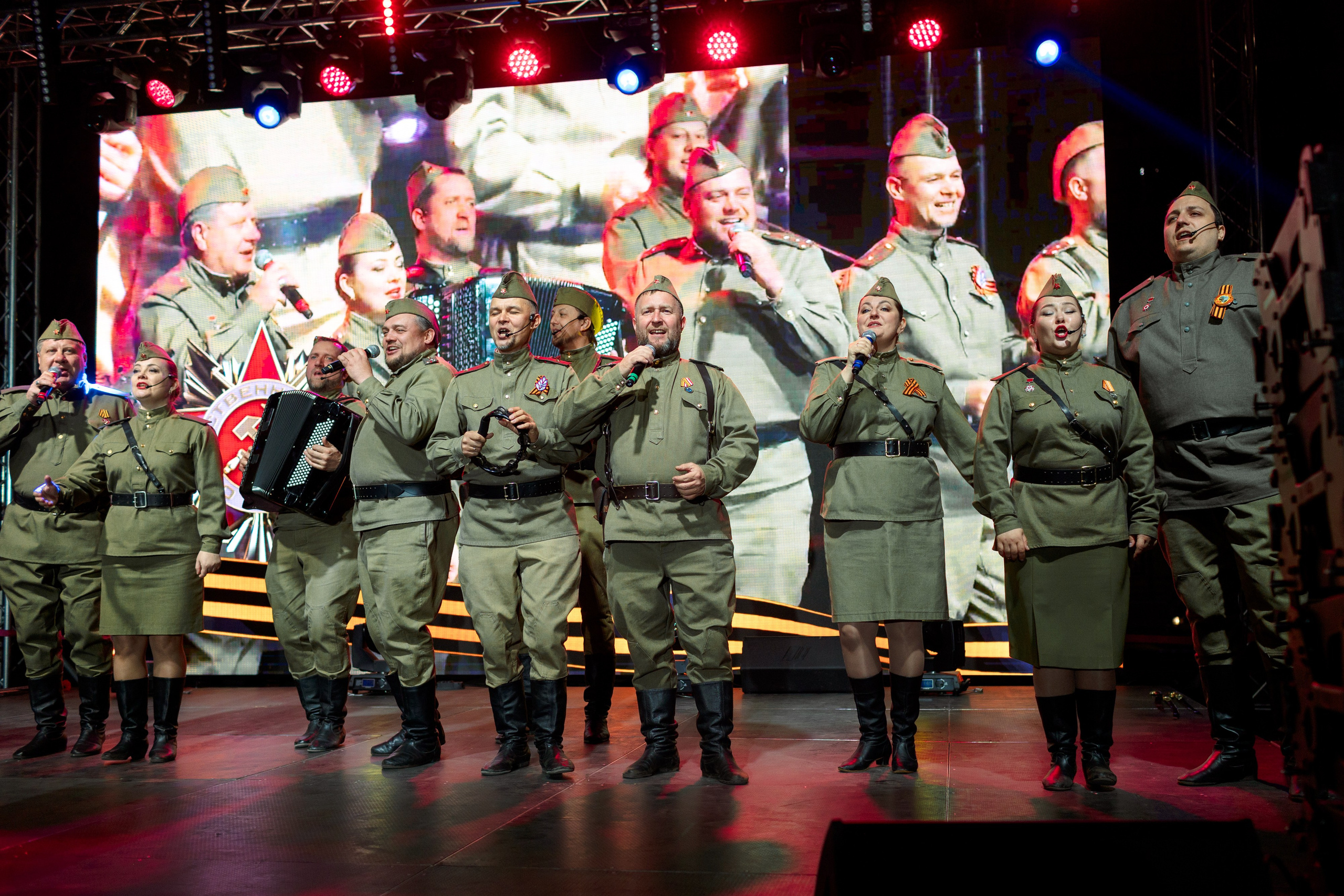 Концерт приуроченный к празднованию 80 лет победл. Свадебный и семейный фотограф в Улан-Удэ