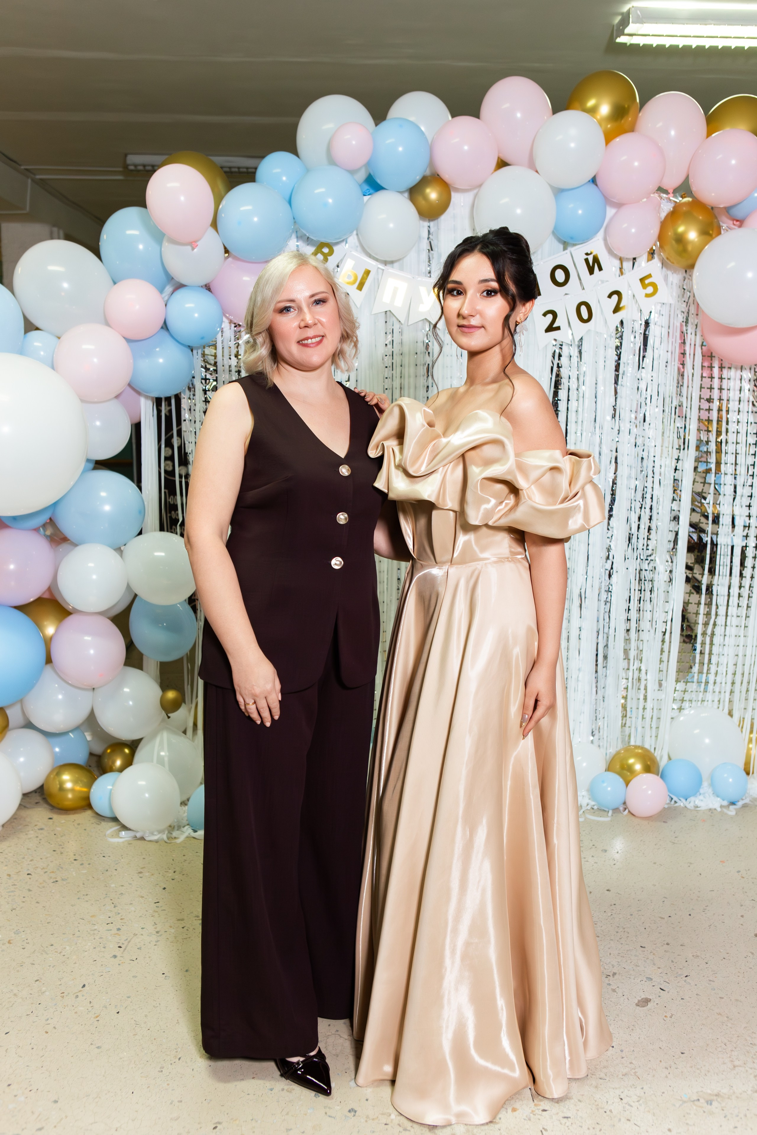 ФОТОСЕССИЯ С РОДИТЕЛЯМИ ВЫПУСКНОЙ 2025 9 ШКОЛА Г.МЦЕНСК. Профессиональный фотограф в Мценске и Орловской области