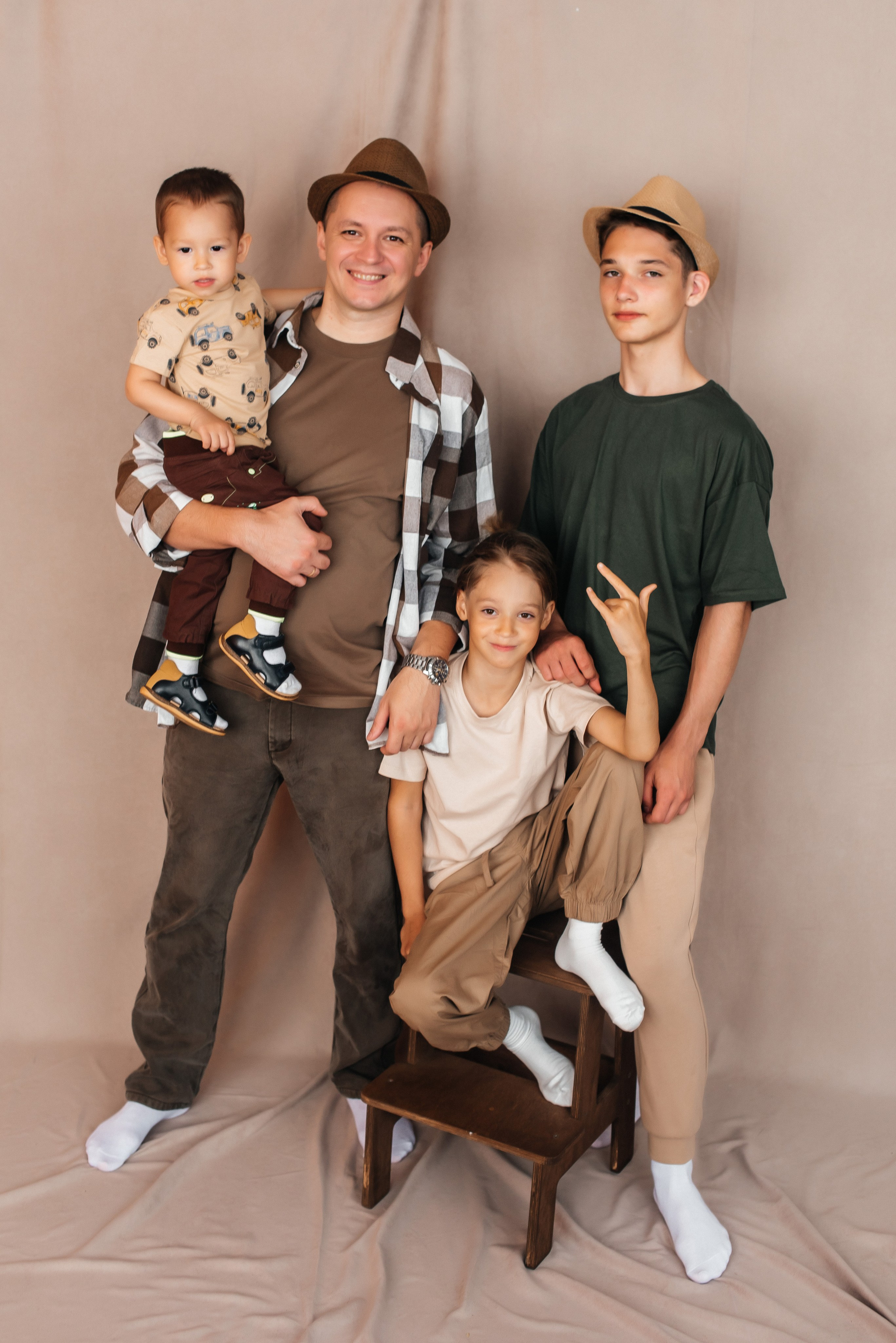 С днем рождения, Мирон. Детский и семейный фотограф выпускной альбом Приморско-Ахтарск