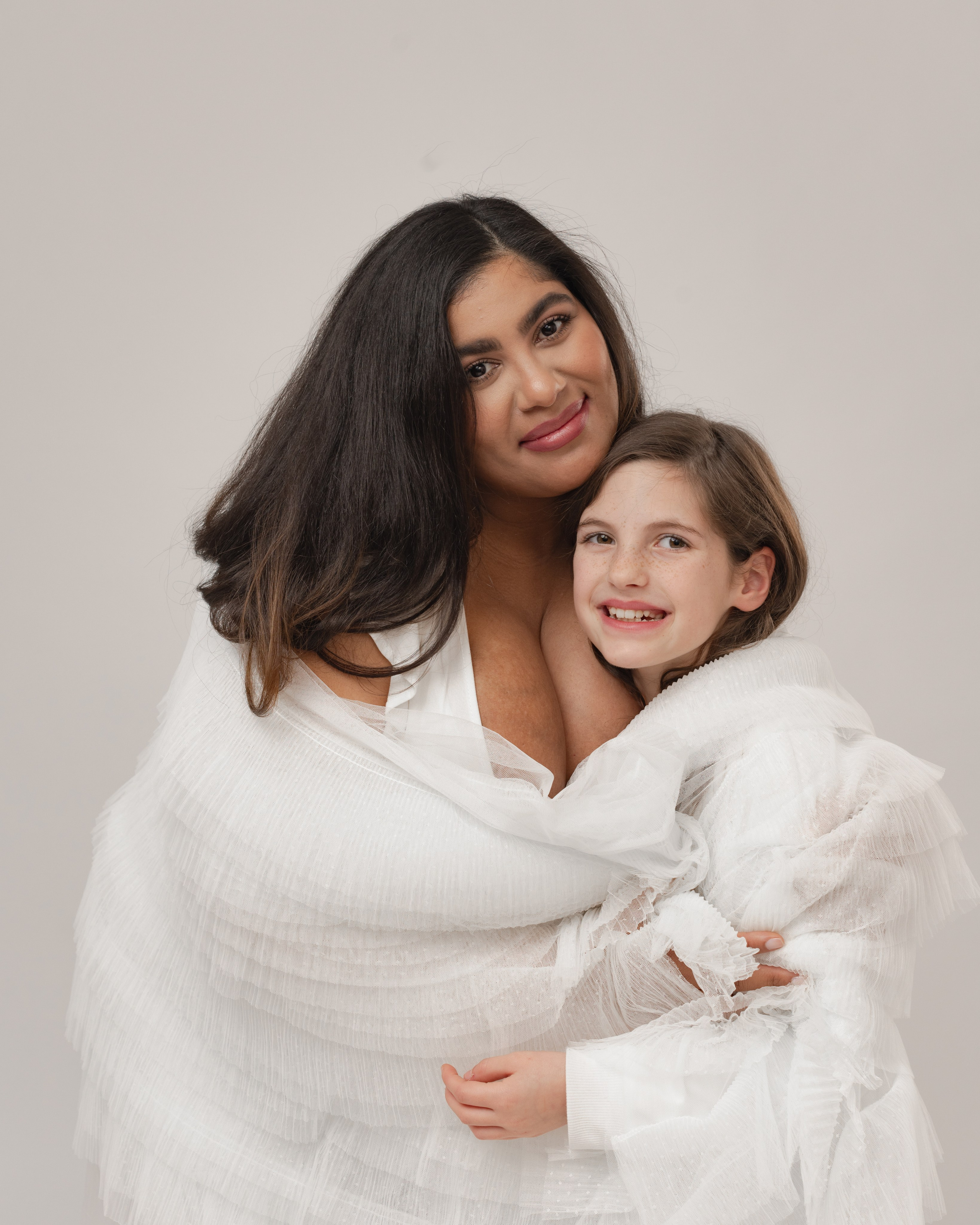 NOGLYS. Anastasiia Antoniuk portrait, family and couple photographer, Portugal