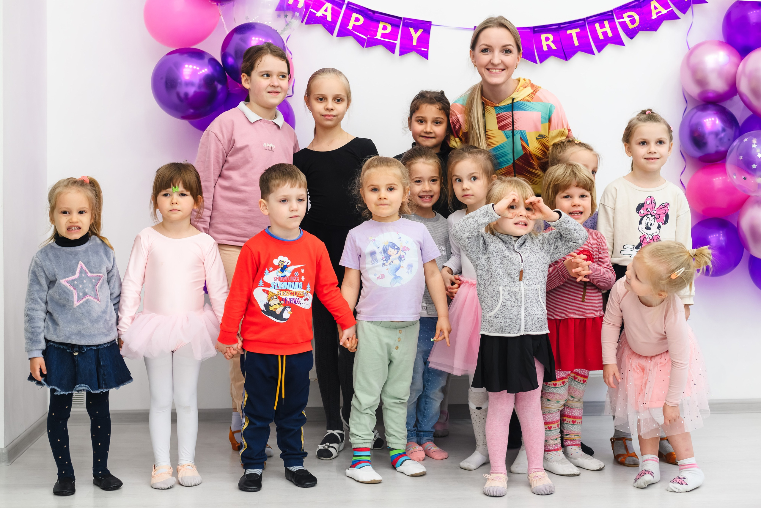 Студия танцев Mille Dance Батуми. Фотограф Белград фото для бизнеса, предметная съемка, мероприятий