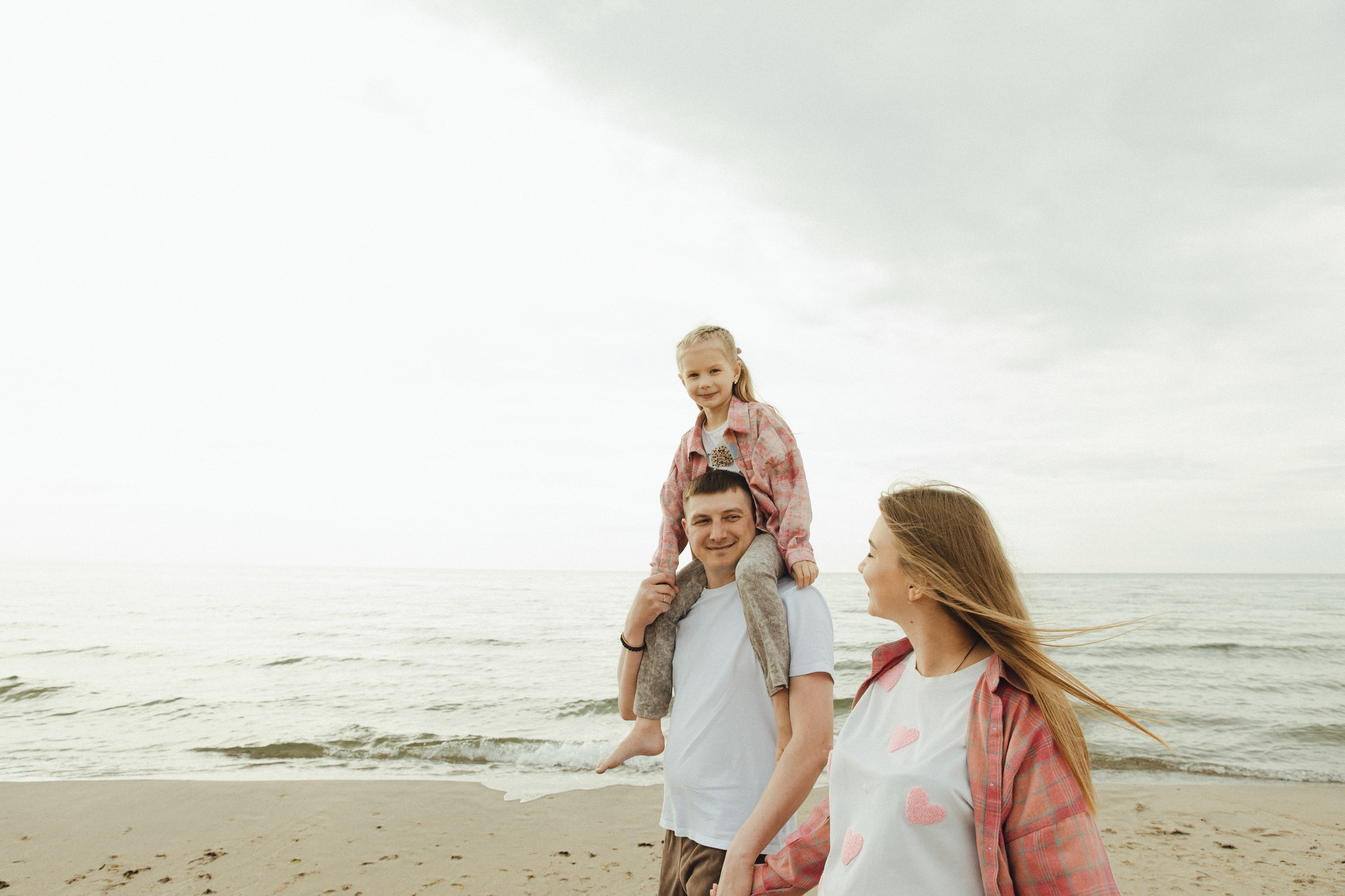 Семья в Янтарном. Фотограф Калининград Илья Миллер