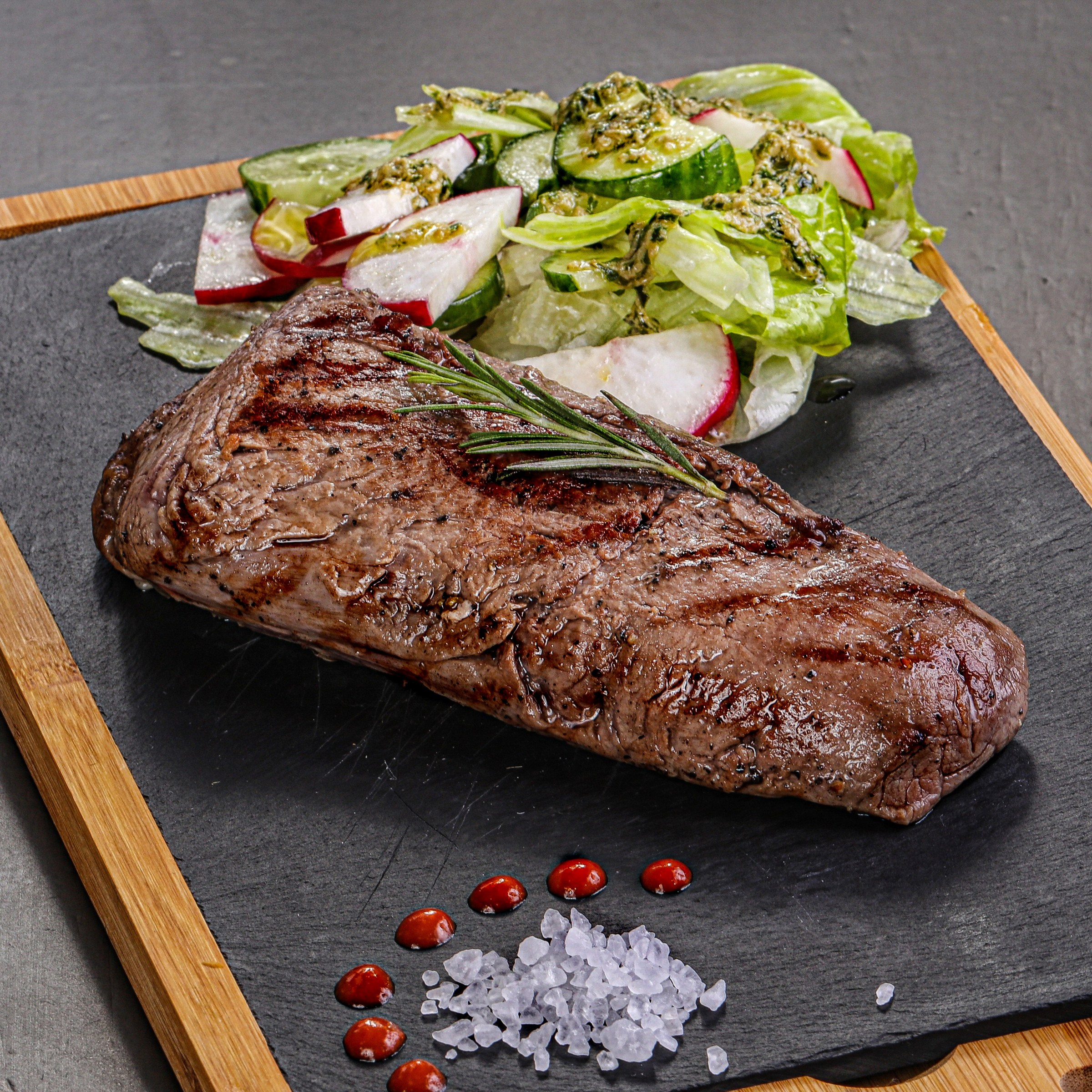 Фотосъемка блюд европейской кухни. Заказ по тел.: +7 (906) 006-90-22. Фуд-фотограф Андрей Старостин — съемка еды в Москве. 9000 руб. в час